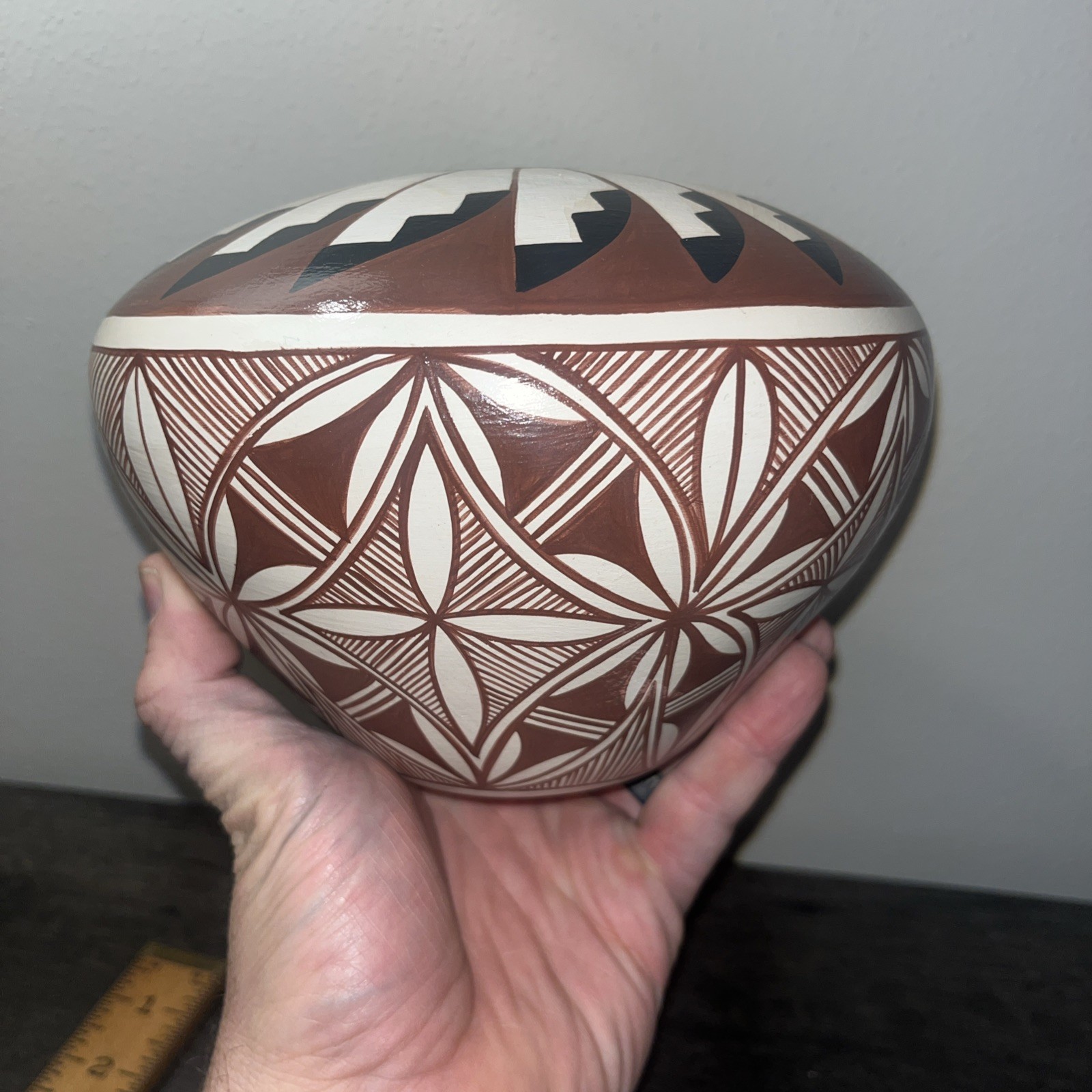 Santa Clara Pueblo Native American Pottery Seed Pot Vase Bowl Signed E Tafoya