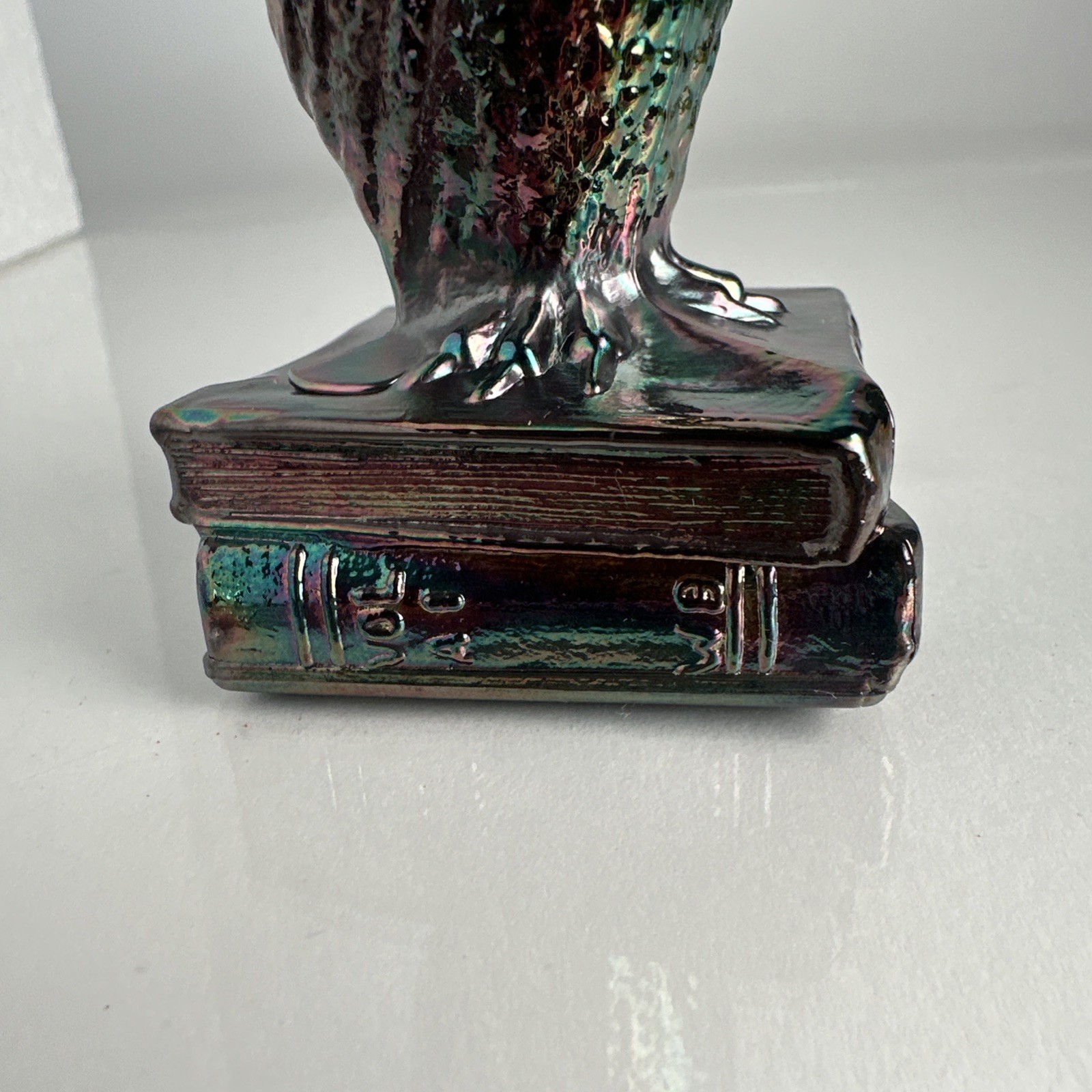VINTAGE DEGENHART GLASS OWL DARK COBALT CARNIVAL RAINBOW FIGURINE RARE COLOR
