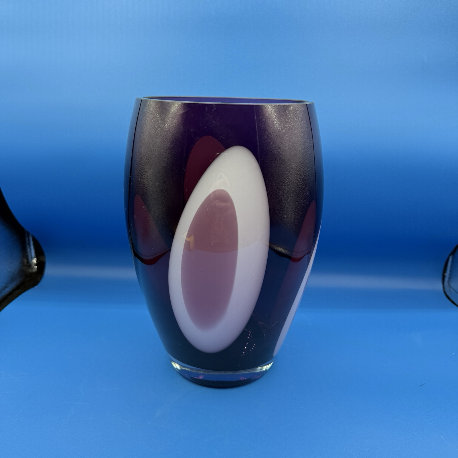 Sasaki Hand Blown Art Glass Crystal Amethyst Vase W/Lavender Swirls 10.5″x7 RARE
