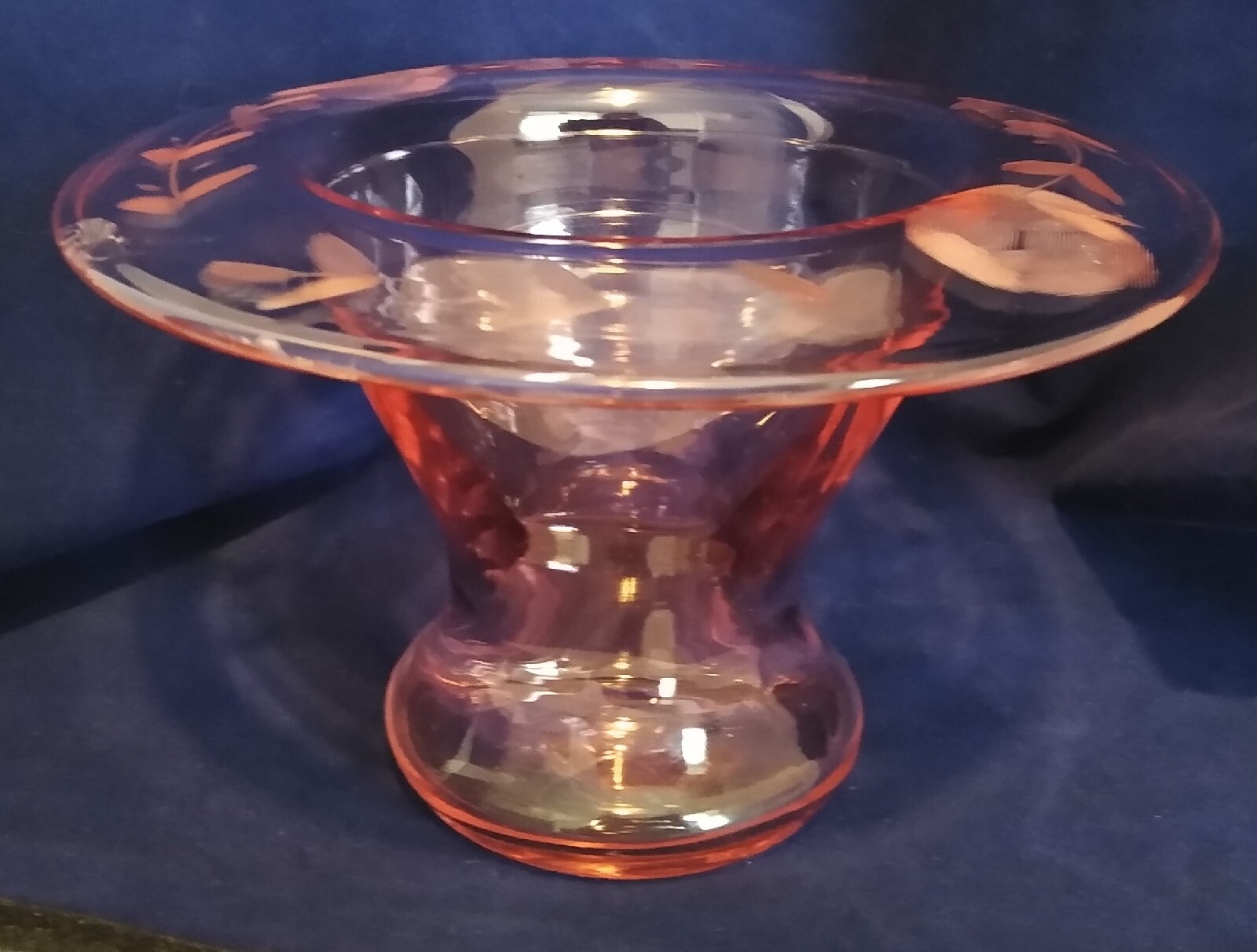 Lancaster Twinkle Pink Vintage Glass Sweet Pea Vase /Underplate Wheel Cut