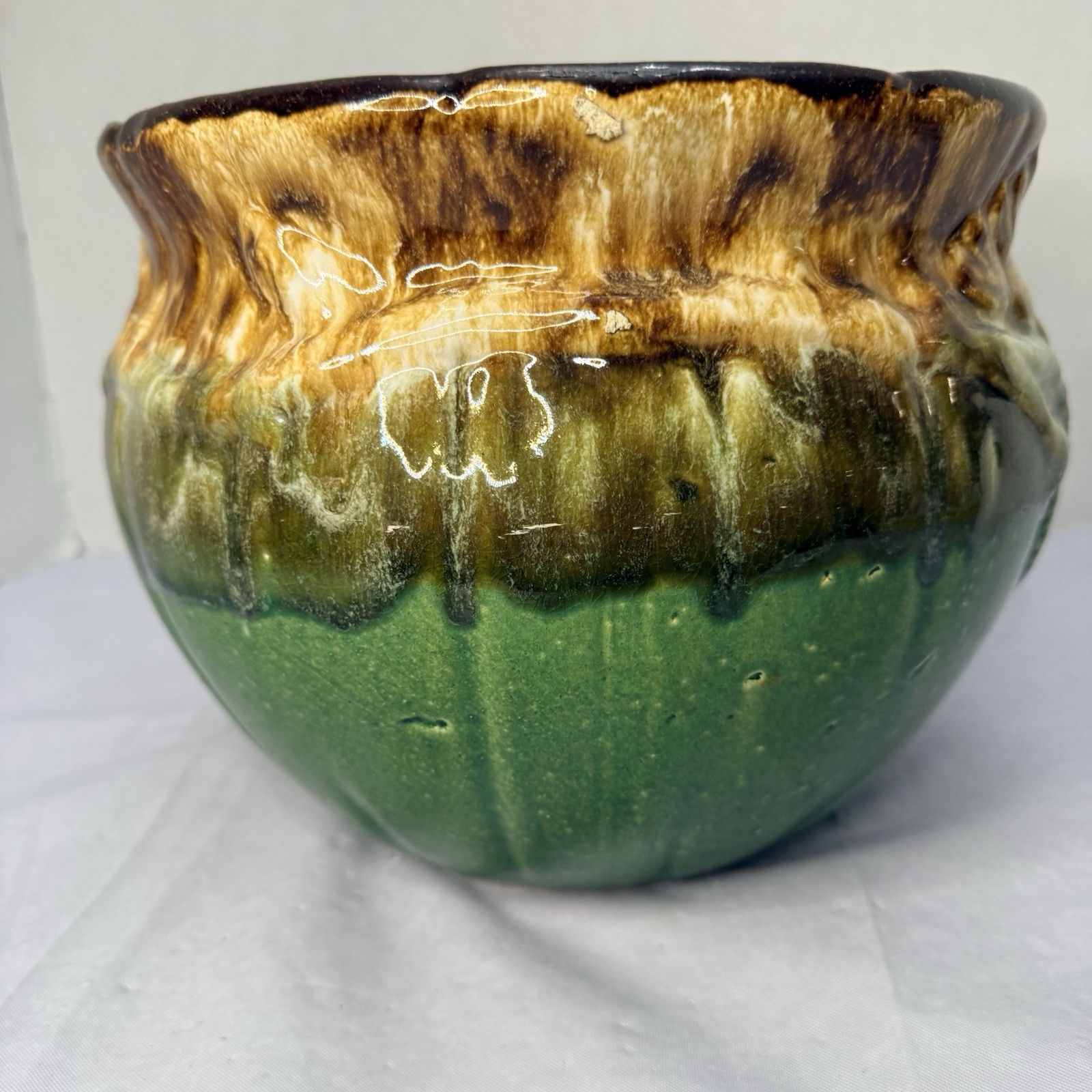 RRP Co Pottery Jardiniere Dogwood Majolica Robinson Ransbottom Roseville Ohio