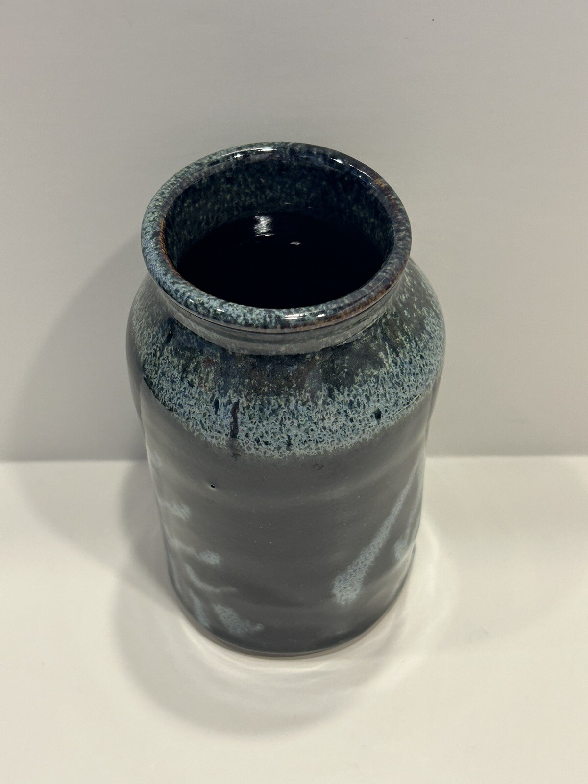 OA Gallery Pottery Blue Speckled Drip Glaze Hand Molded Vase Fine Art Signed