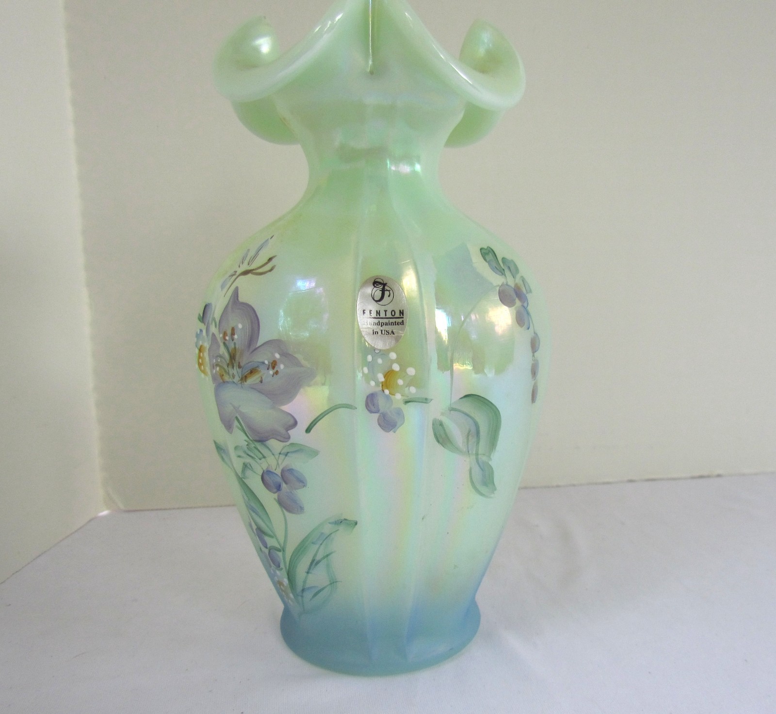 Fenton Sea Mist Green iridescent Hand Painted Glass Vase 7 1/2″ Signed GORGEOUS