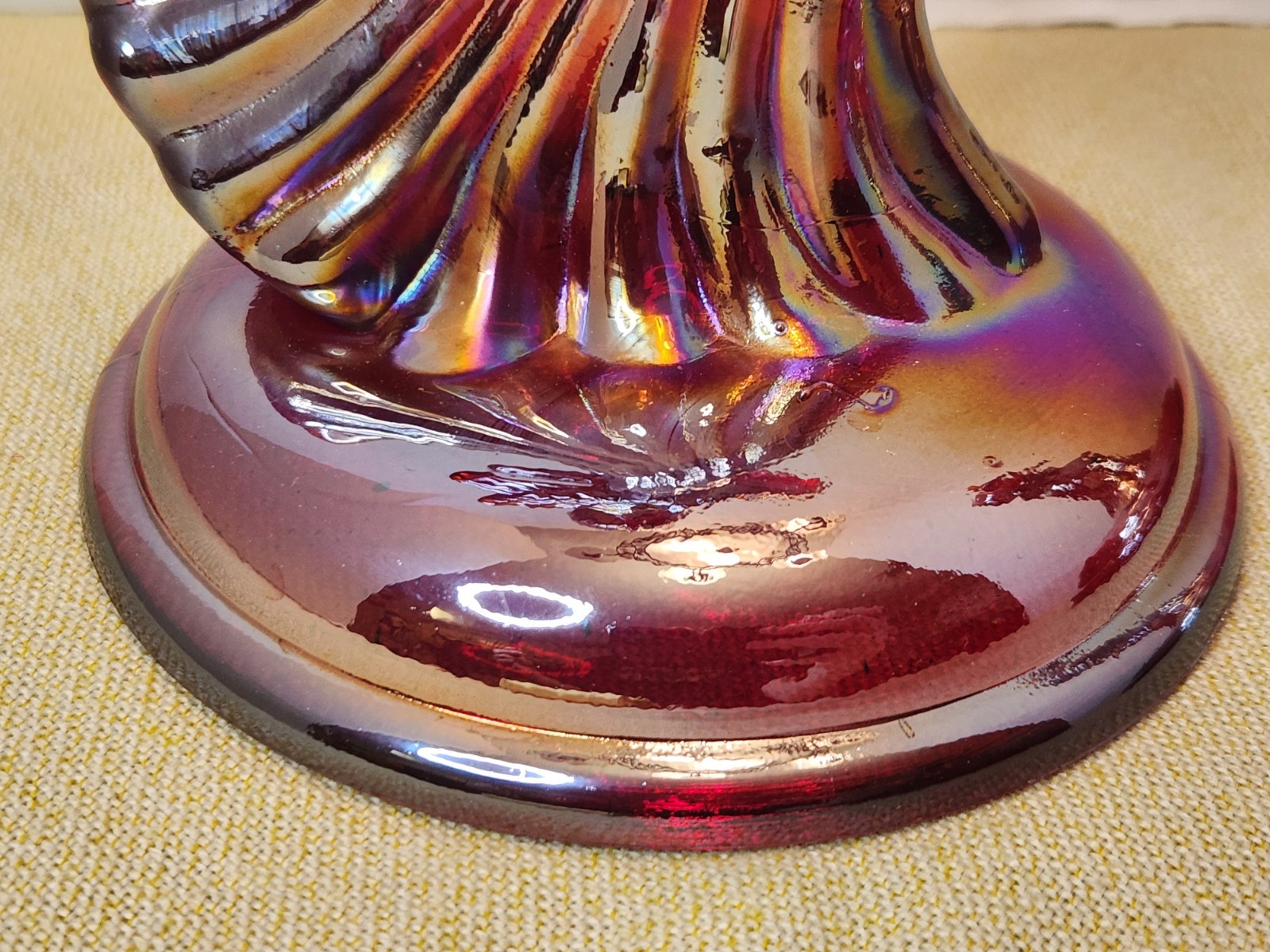 Pair Of Red Carnival Glass Angel Candle Holders Glows Orange Under Blacklight