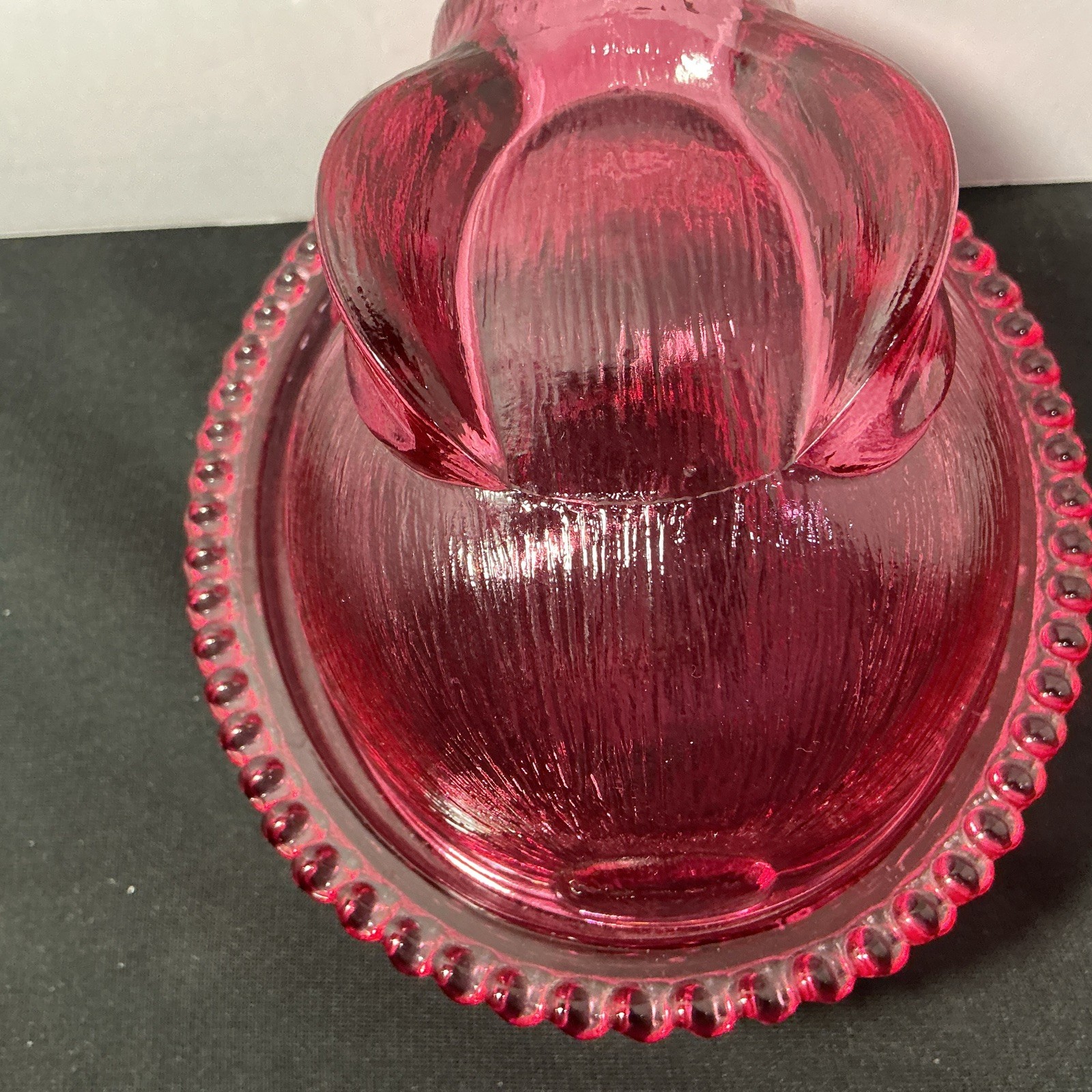 Vintage Cranberry Bunny On Nest Indiana Glass 7”