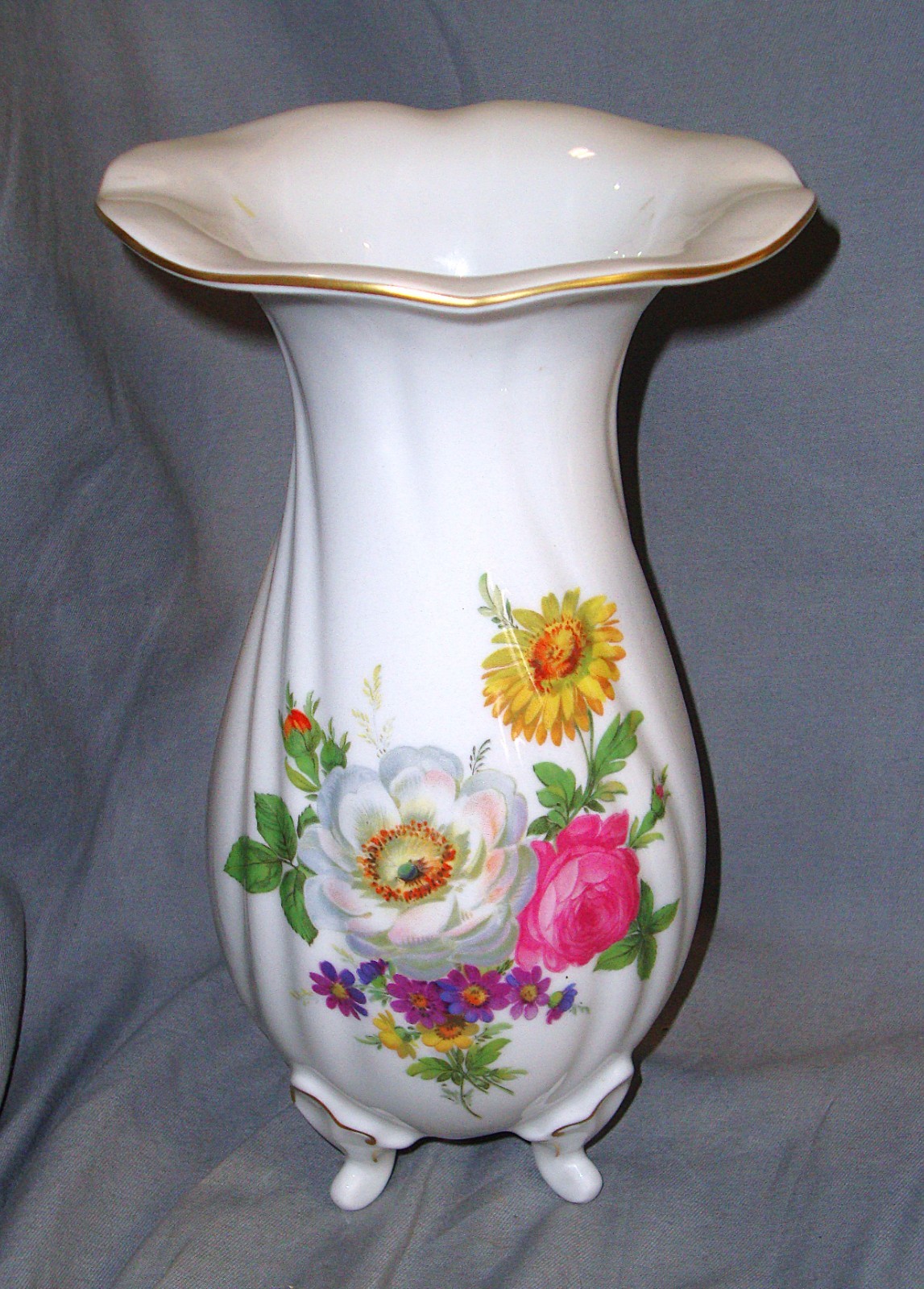 Decorative Porcelain Vase Weimar Thüringen Gold Rim Flower Decor 26 cm