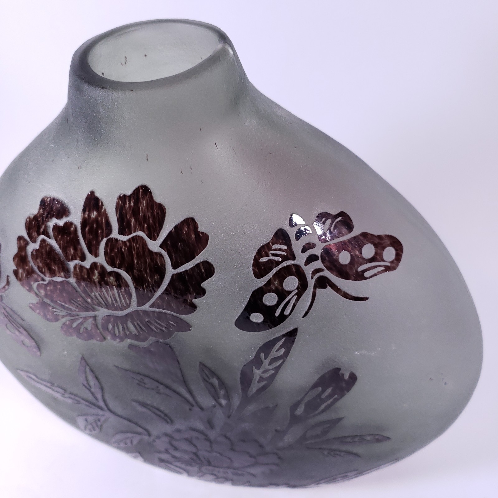 CAMEO Acid Etched Amethyst Purple Floral Butterfly Frosted GLASS VASE