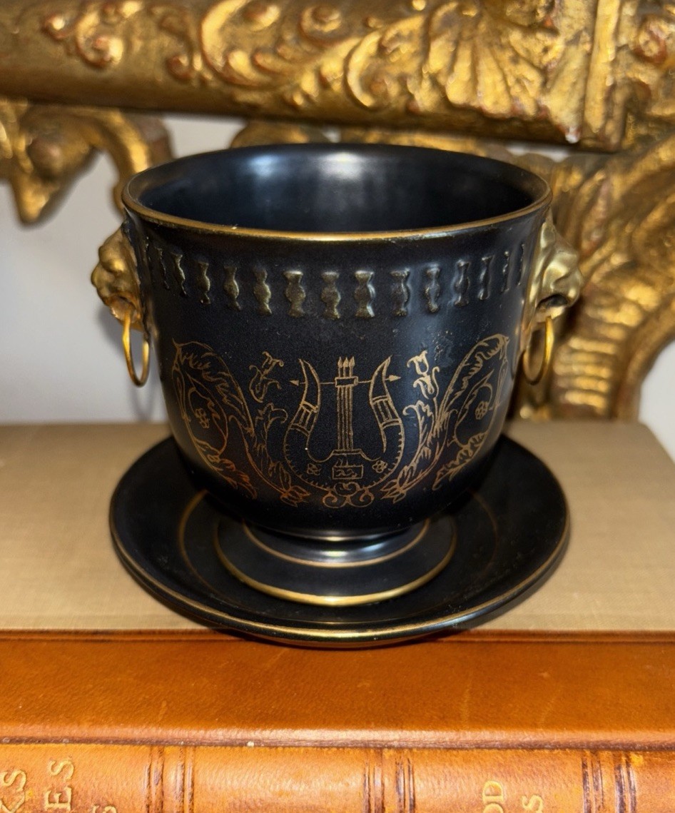 Linwile Ardalt Candle Holder Black & Gold w/ Lion Face Handles #7338 Japan