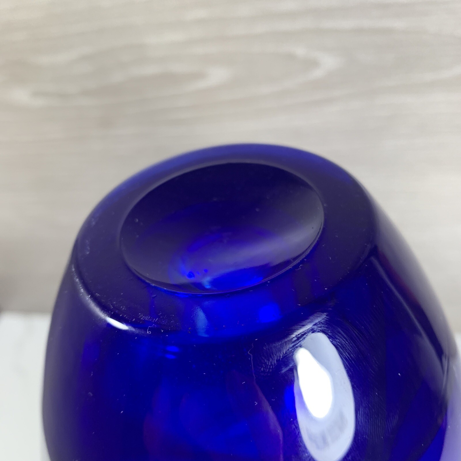 Kosta Boda Sweden Cobalt Blue Atoll 7 5/8″ Vase Sticker & Signed 6 lb