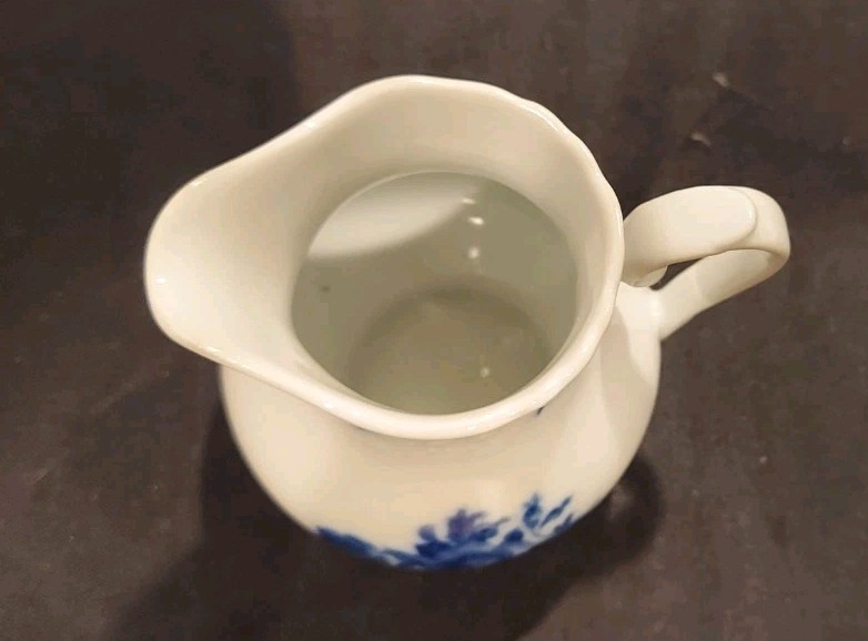 Vintage Seltmann Weiden Bavaria Germany Cobalt Blue Rose Creamer