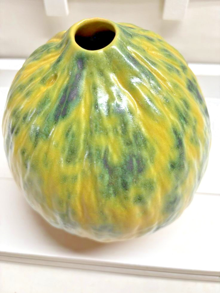 Patricia Garrett Great Impressions Yellow Pottery Casaba Melon Squash Gourd Vase