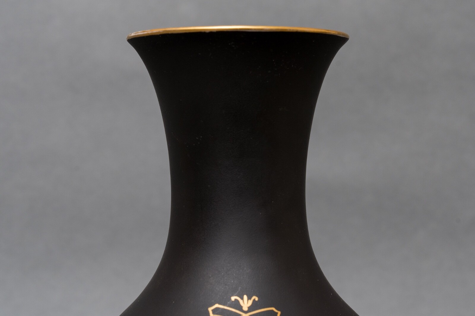 Antique Black ebony vase hand-painted porcelain. Classic motifs gold decoration