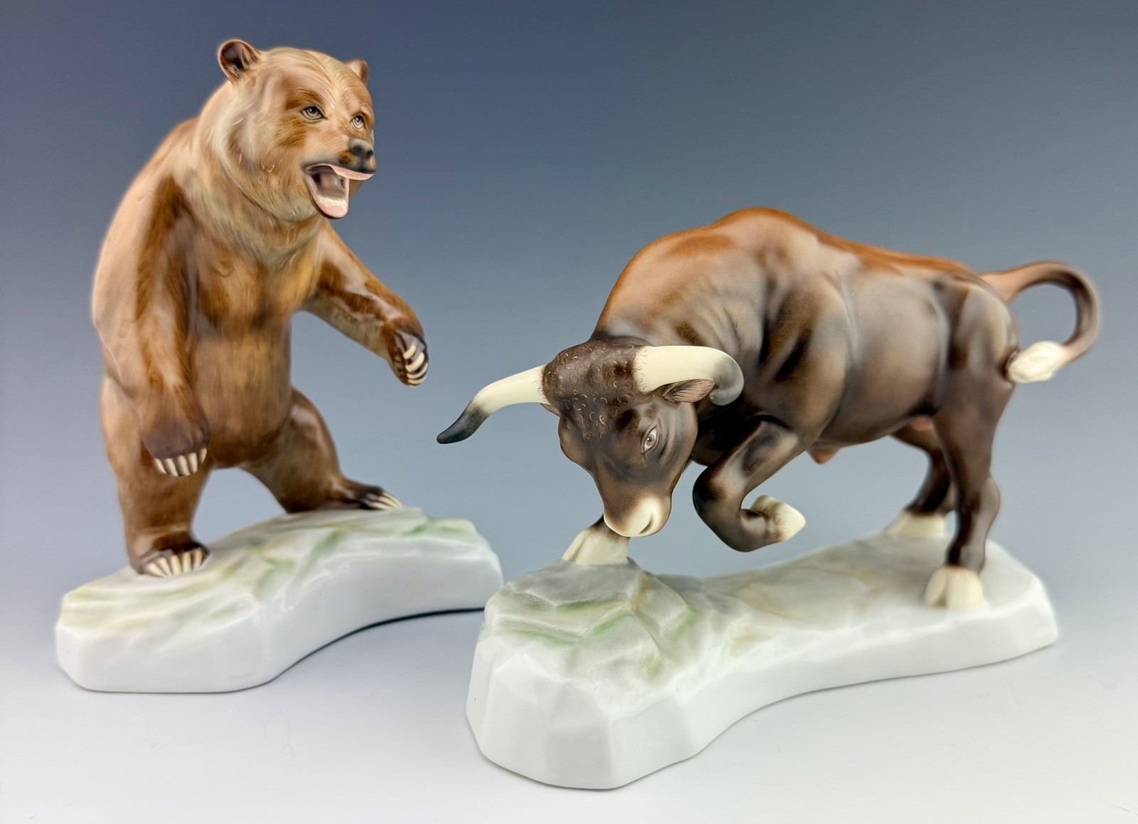 🦋 MINT HEREND Large Classic Kingdom Wall Street BEAR & BULL Natural Figurines