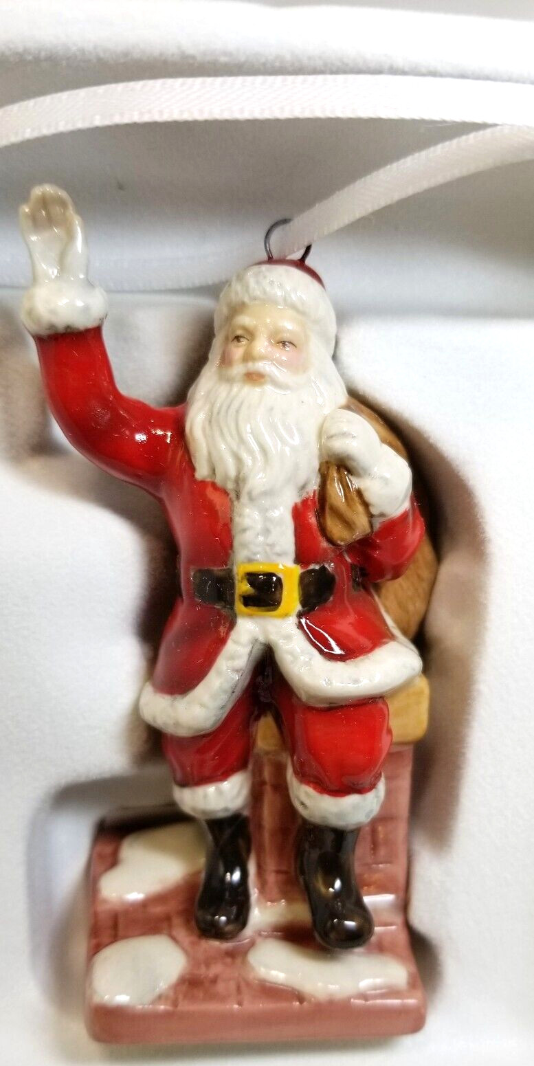 Royal Doulton Santa on Chimney Figurine Christmas Ornament Boxed # 40024511
