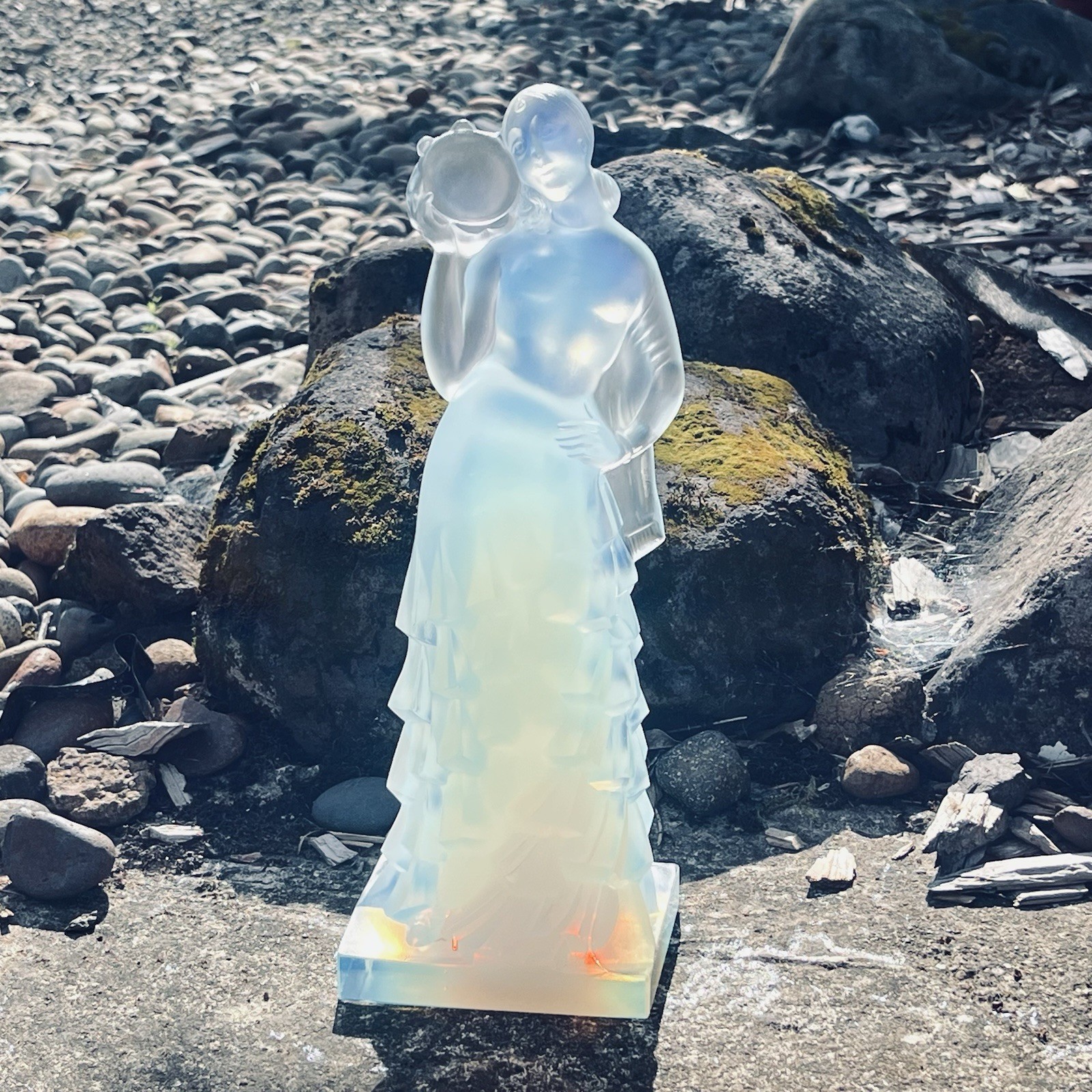 Sabino Paris Sculpture Art Deco Opalescent Glass Dancer Tambourine 210 Figurine