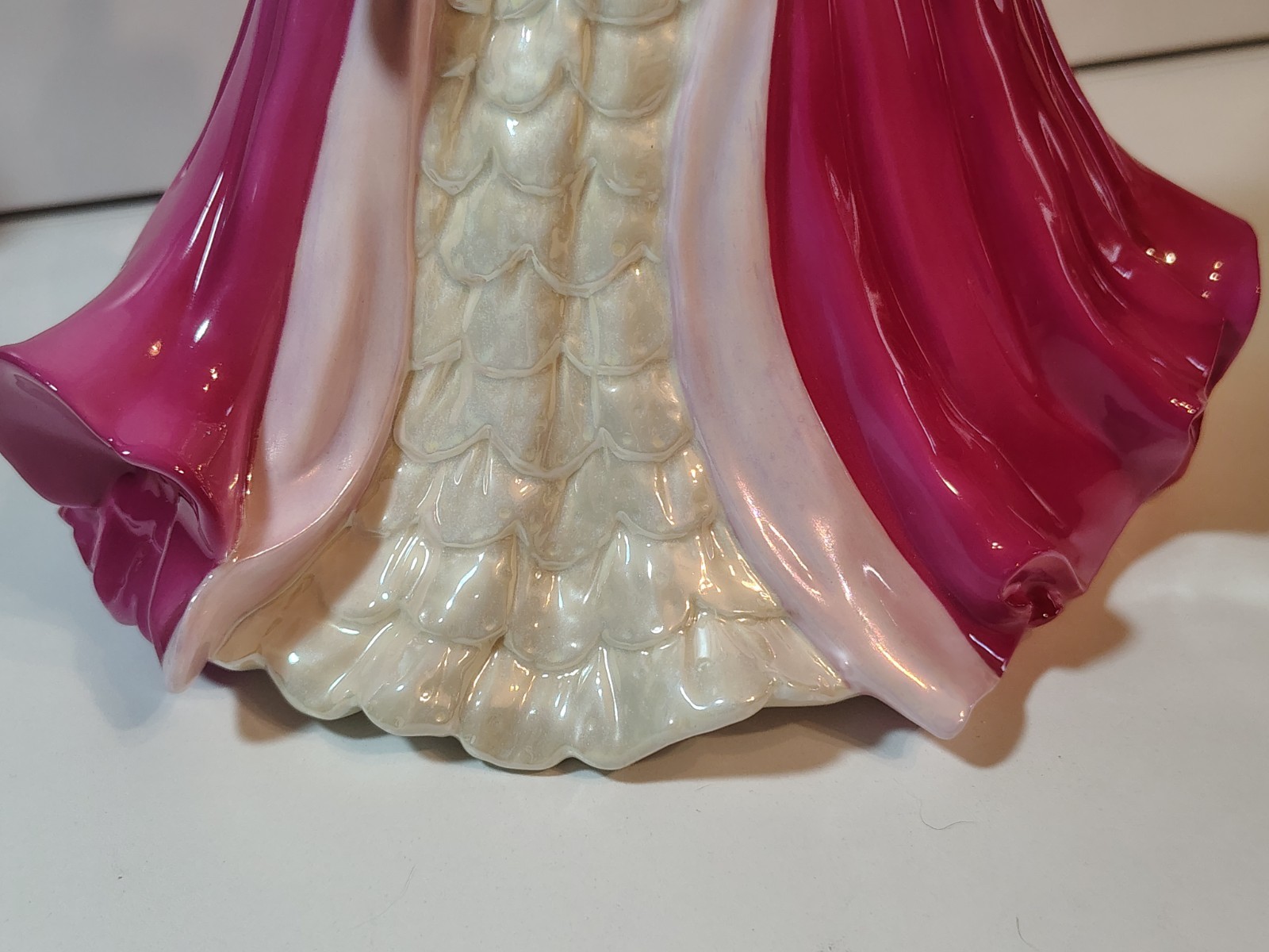 Coalport Bone China Lauren Figurine of Year 2007 #55 of 3000 Made LOTS OF PICS!