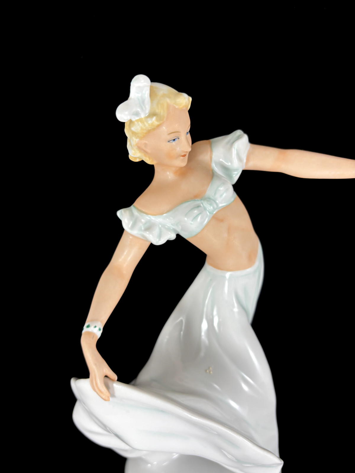 Vintage Schaubach Kunst Germany 10″ Dancing Girl Figurine in White
