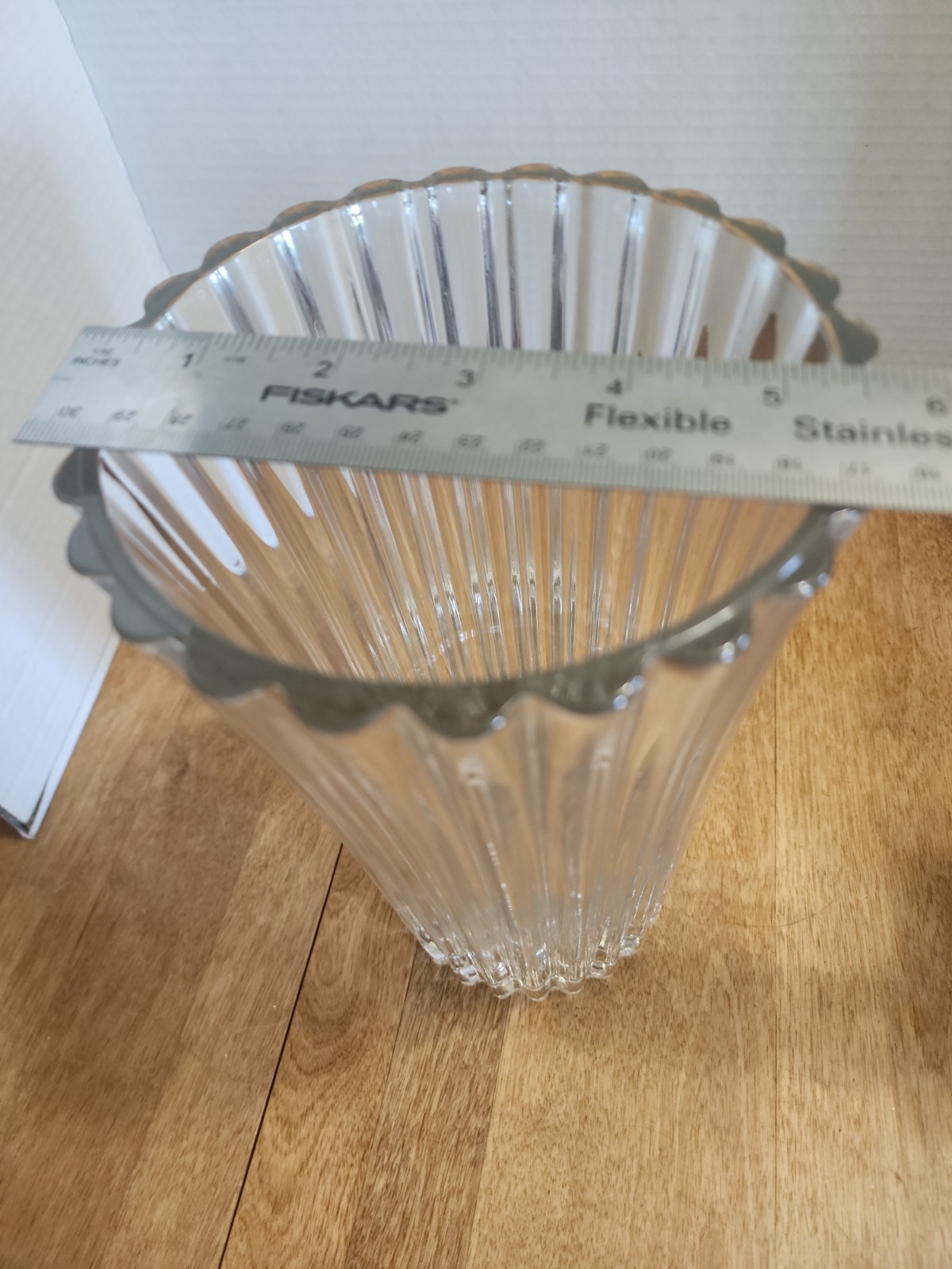 Cristal D’Arques Durand Athena Vase Clear Glass 9-5/8″ Tall