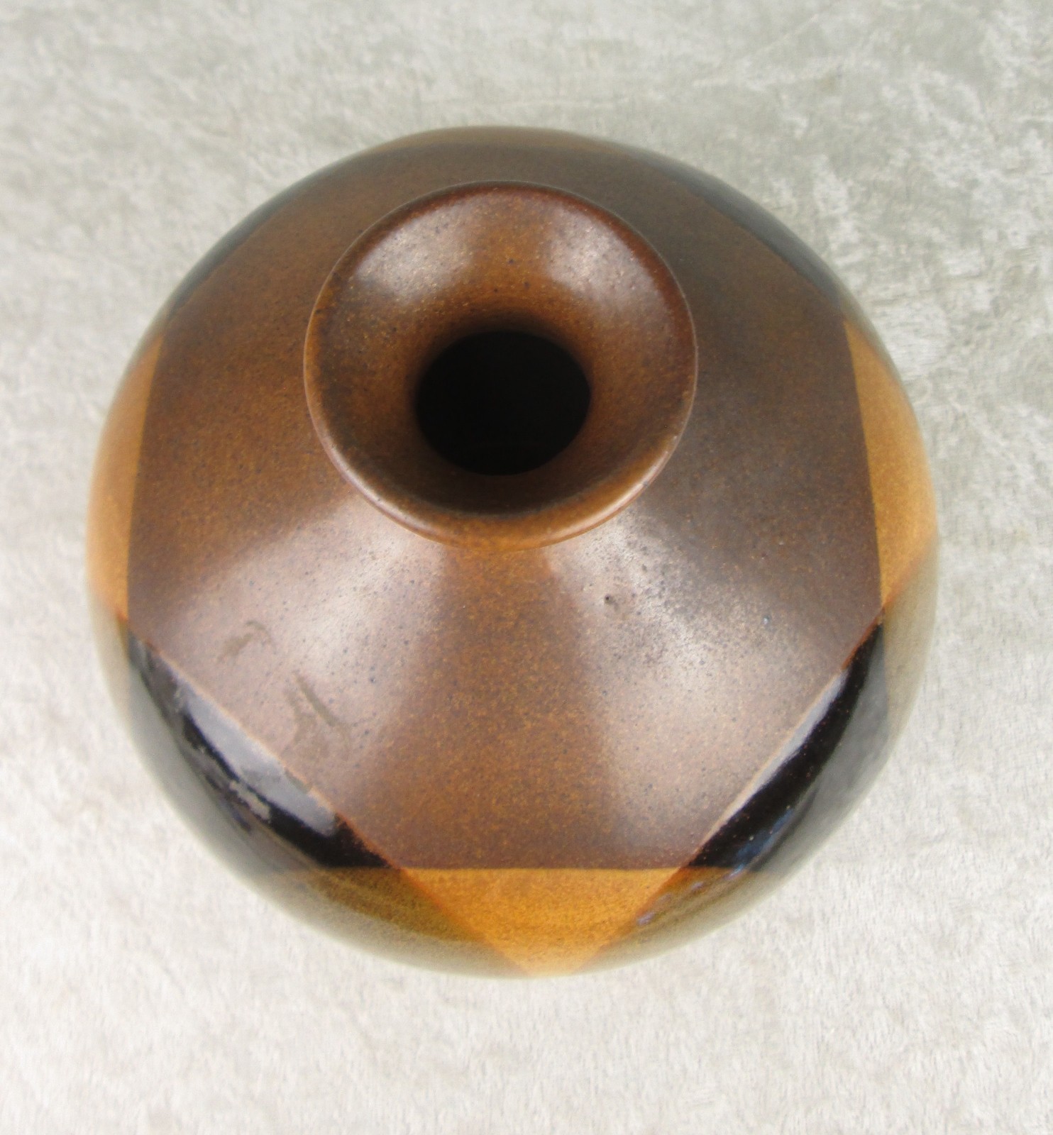 Pottery Craft Overlapping Circles Vase 6-3/8in Tall 6-1/4 Dia Mid Century Modern