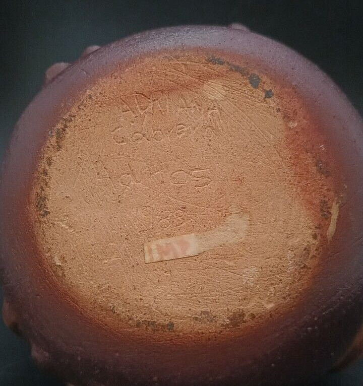 BEAUTIFUL ANDEAN EARTHENWARE VESSEL VASE GLAZED IN BROWN TONES, MARKED 1988 v/g