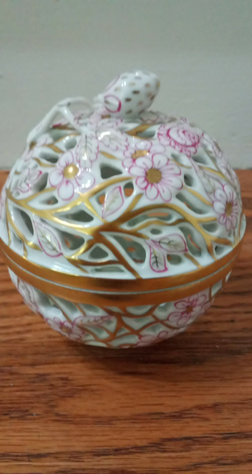 Herend Bonbon Porcelain Pink
