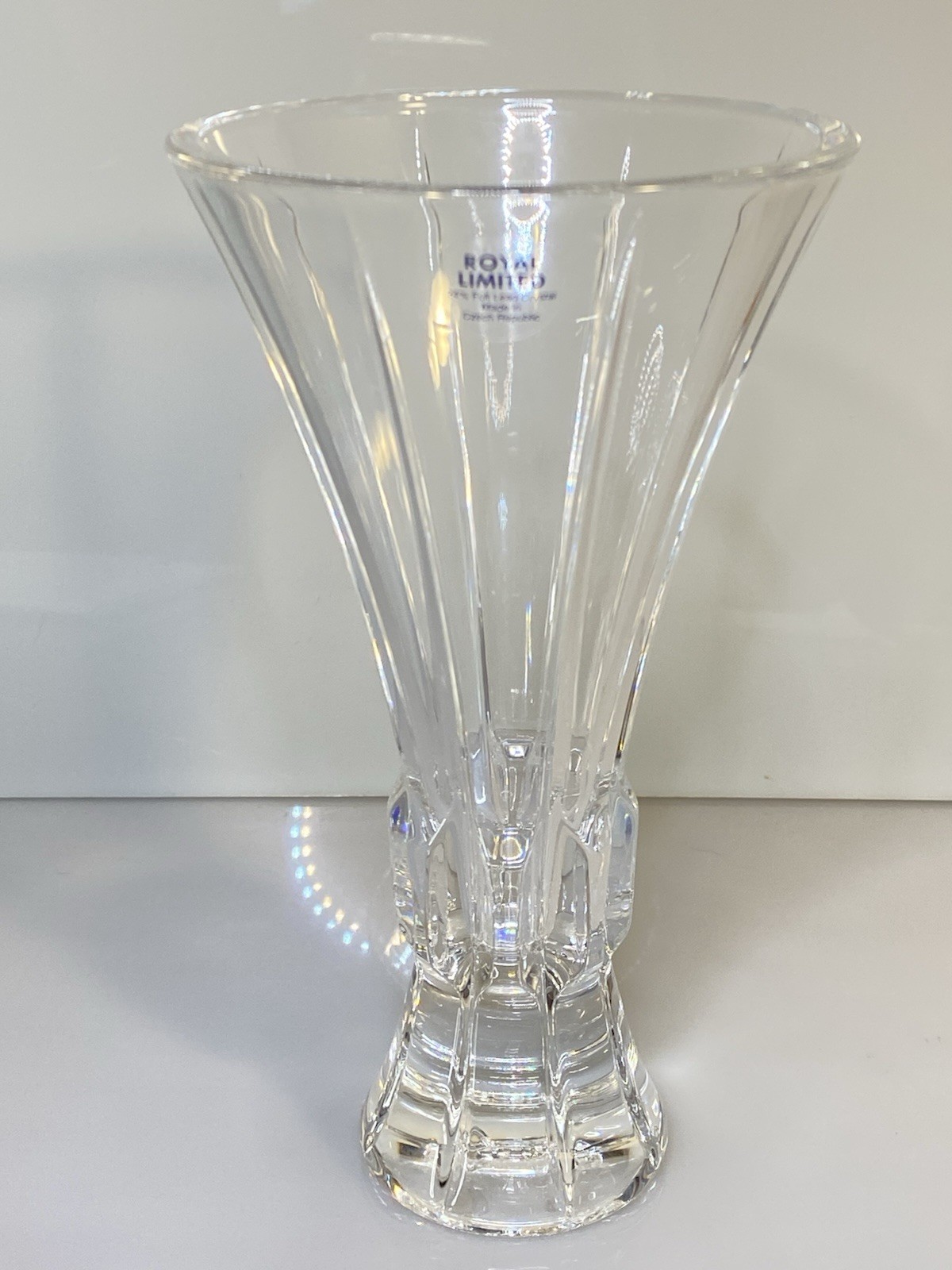 Royal Limited 24% Full Lead Crystal Made In The Czech Republic 8.5″ Bud Vase