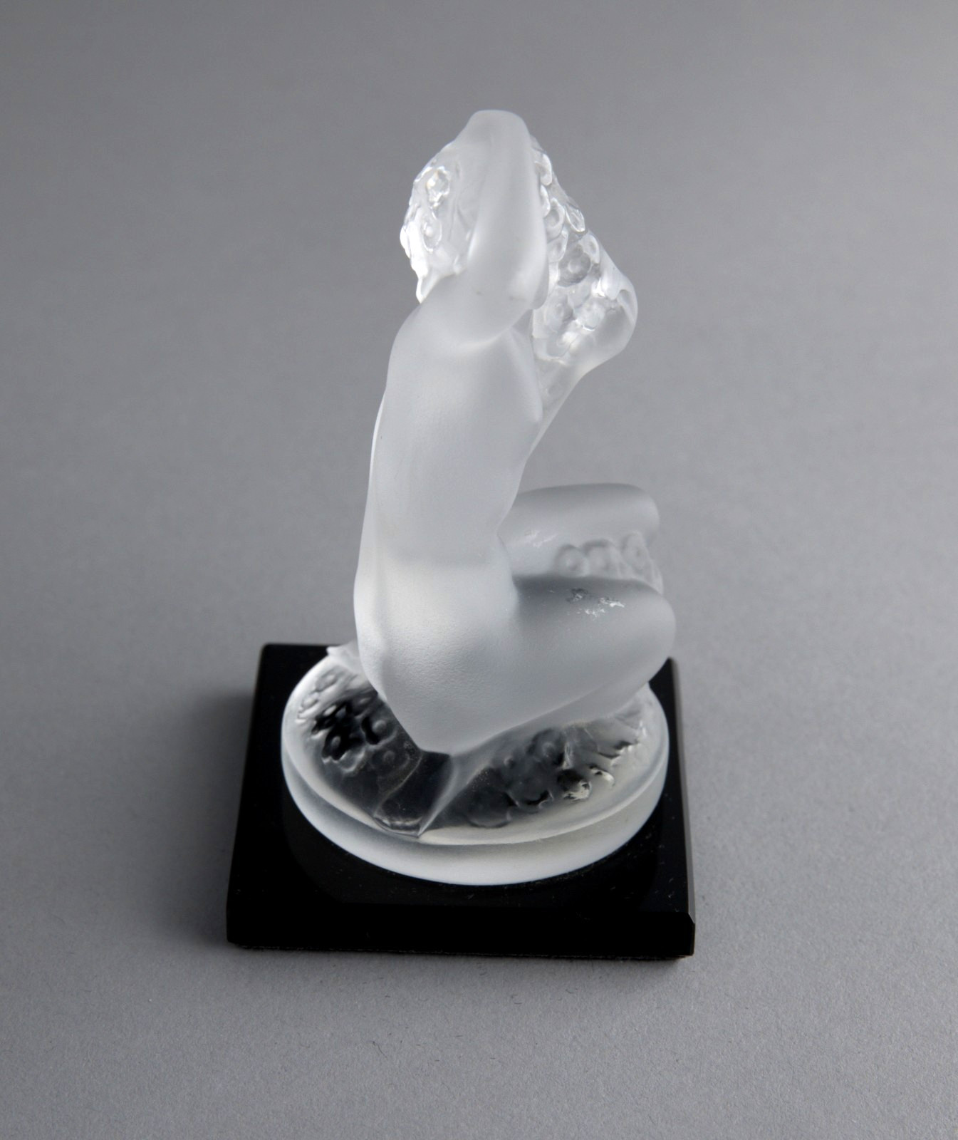 Lalique France Frosted Crystal Floreal Figurine #1191500 — Signed, Black Base