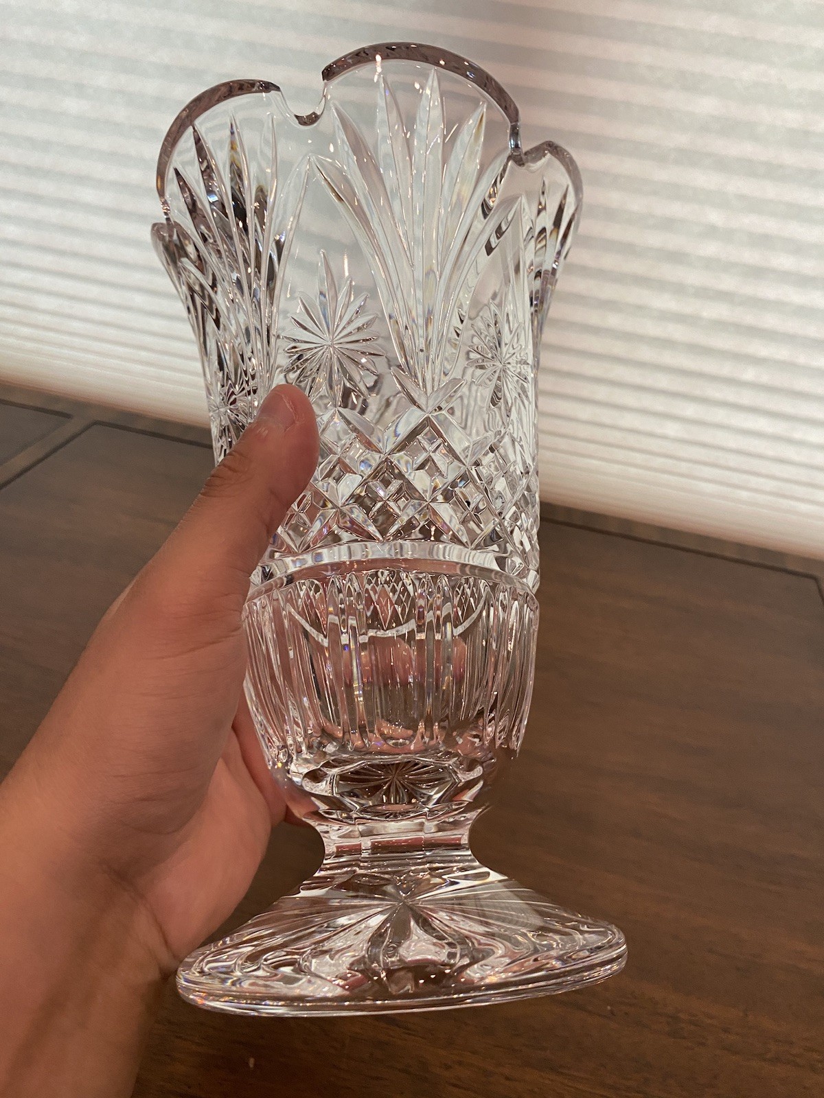 STUNNING VTG 1996 PETER KELLY WATERFORD Crystal ARTISAN Footed Vase SIGNED 10″H