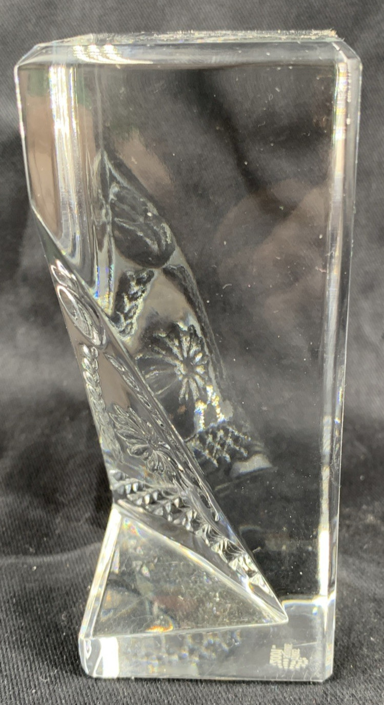 Waterford Crystal Times Square 2001 Paperweight Sculpture 4.5″ Tall