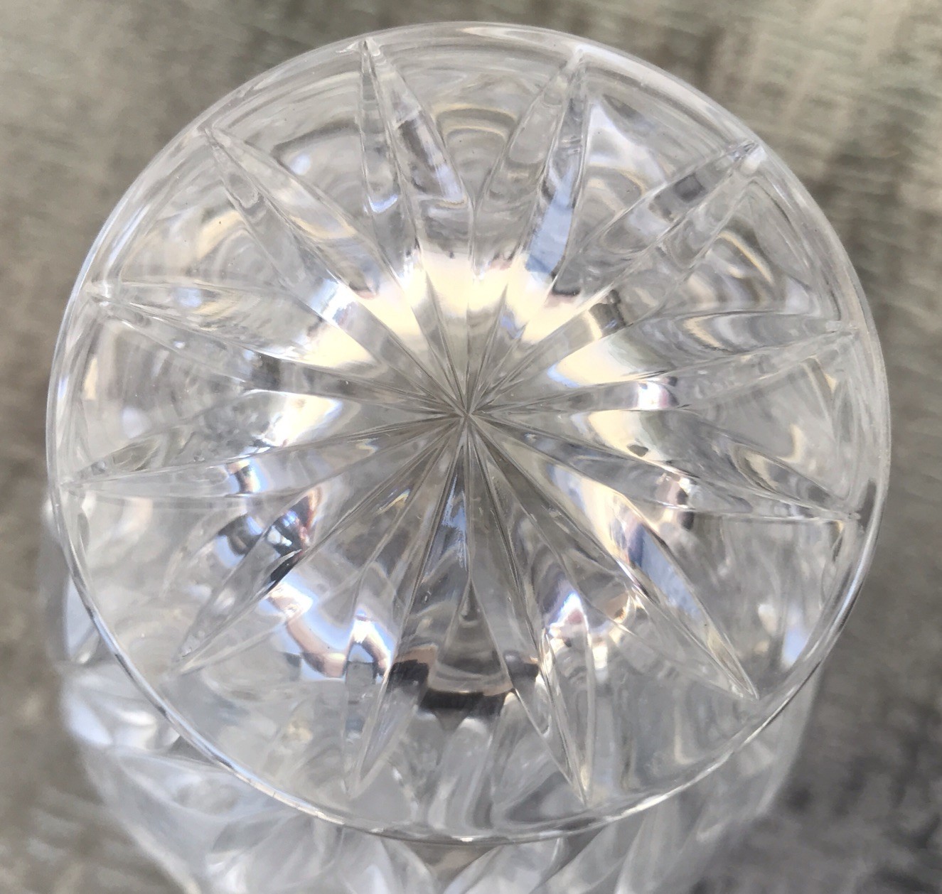 Vintage Made In Poland 24% Lead Crystal Hand Cut Vase 5-3/4″ Tall