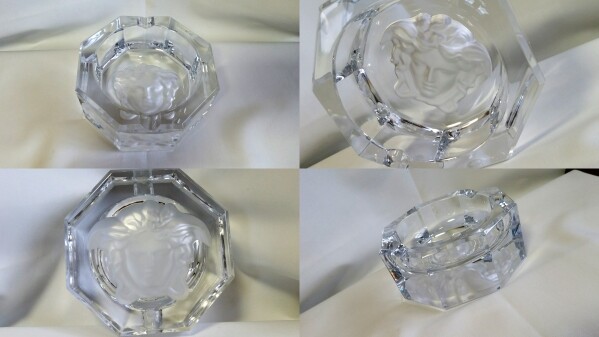 AUTHENTIC GIANNI VERSACE MEDUSA CRYSTAL ASHTRAY 2.7in