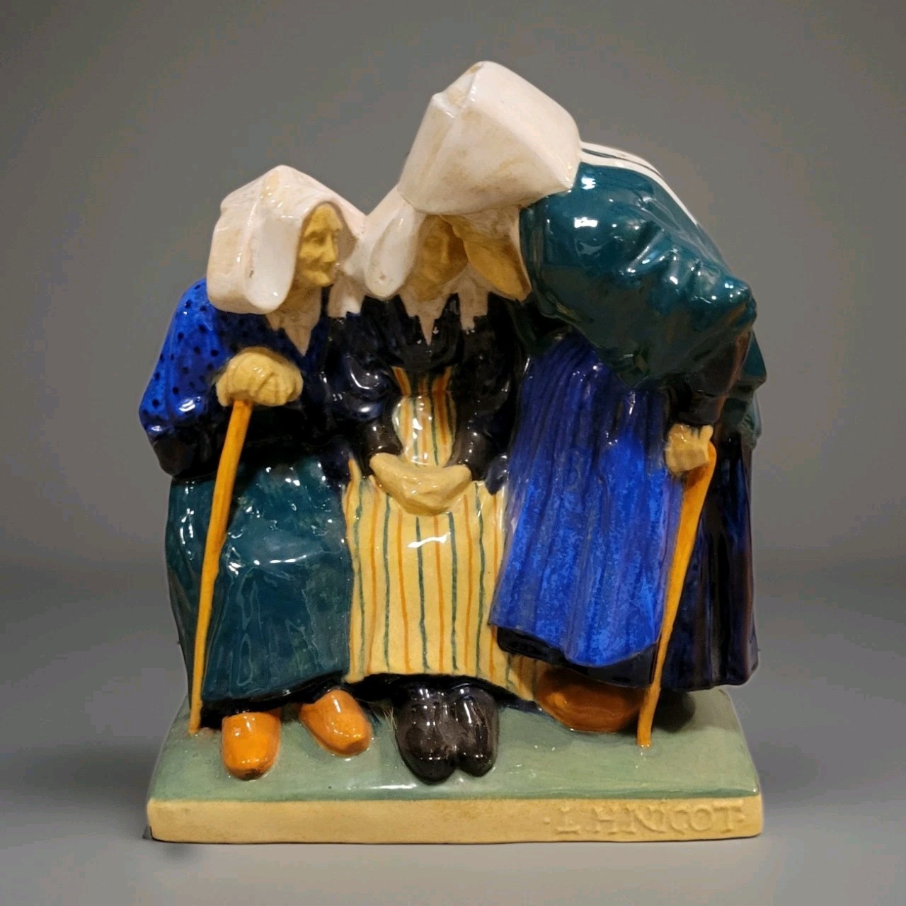Henriot Quimper Pottery Les Commeres The Three Gossips Statue Figurine Vintage