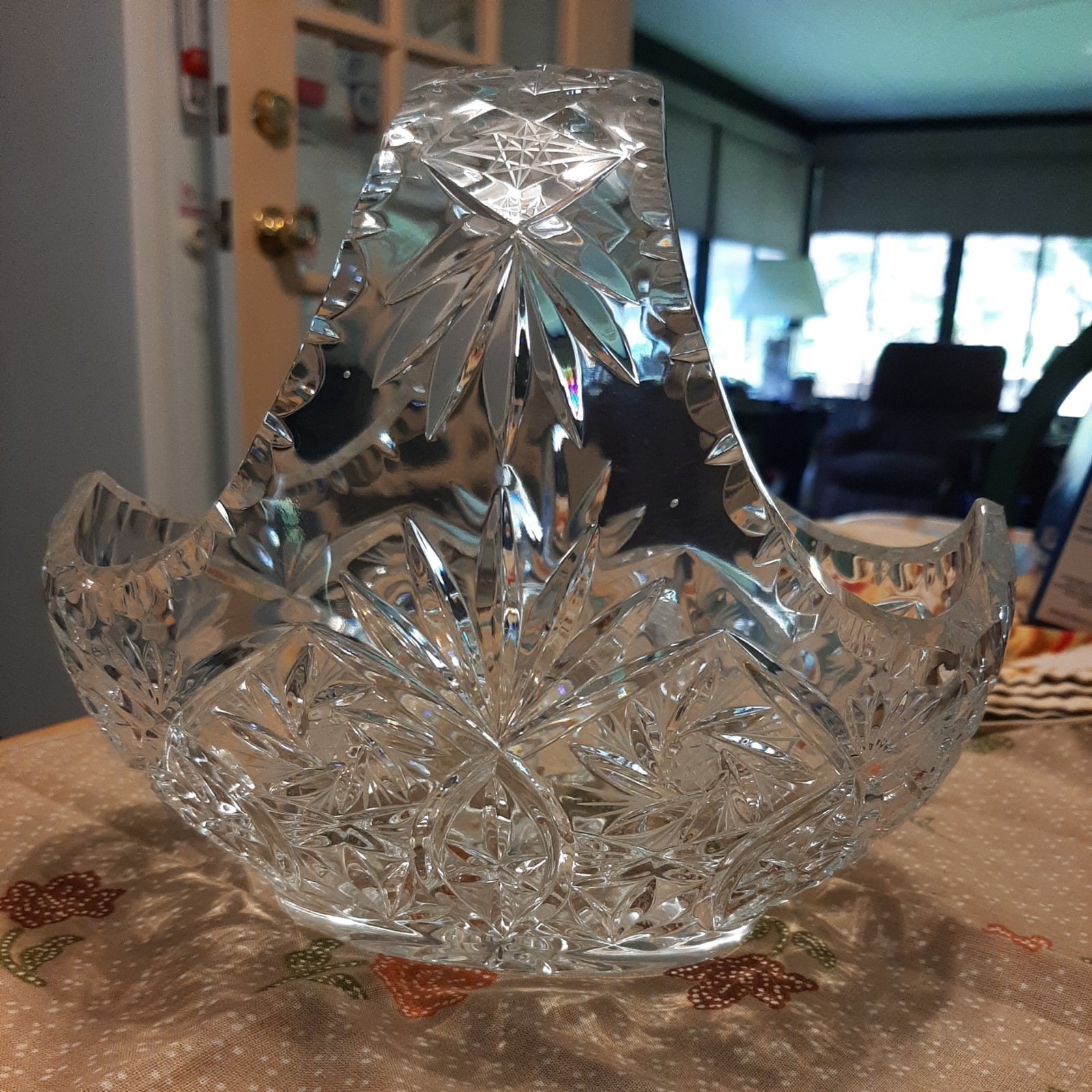 Vintage Crystal Cut Glass Basket 9,5 x 9 x 6 Fruit Candy Flowers Heavy 5.5 lbs