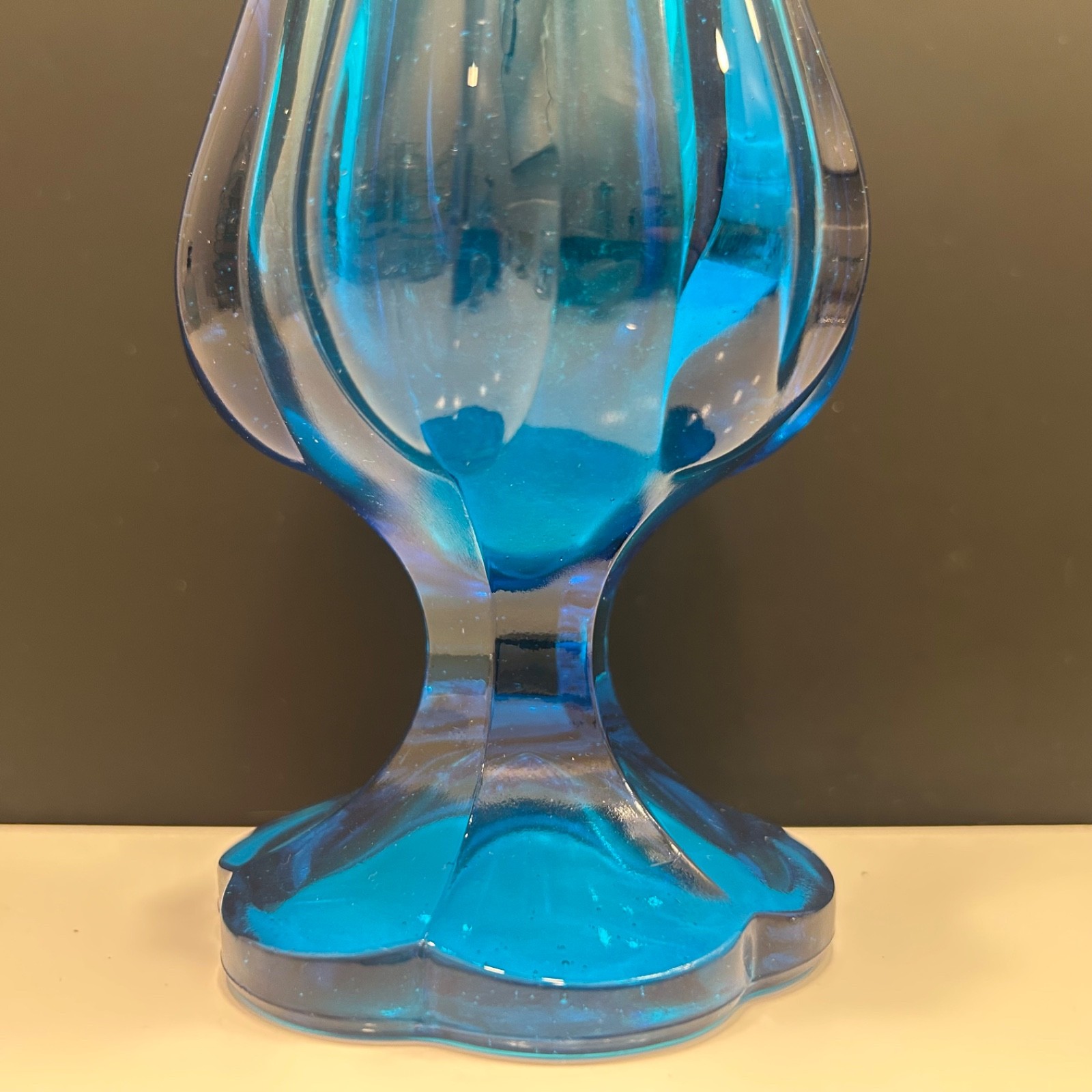 Vintage LE Smith Peacock Blue Swung Glass Footed Pedestal Ribbed Vase 18″!