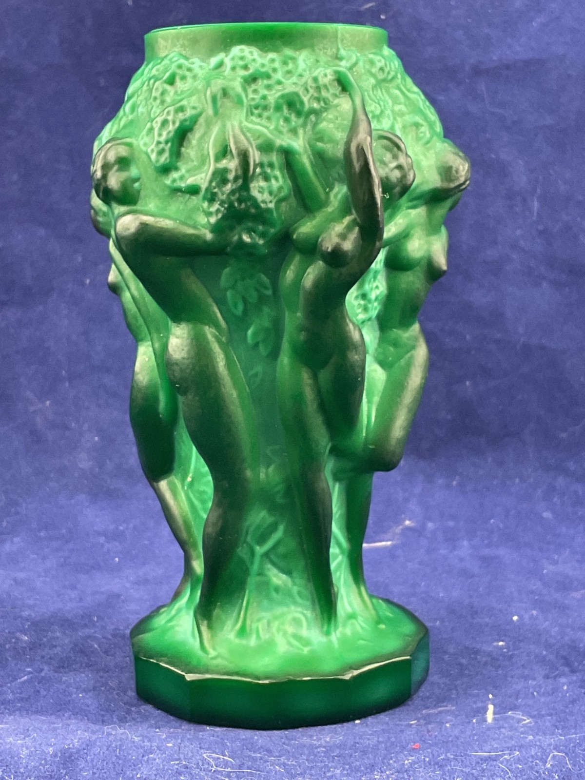 Hoffman Schlevogt Lalique style Czech malachite glass vase