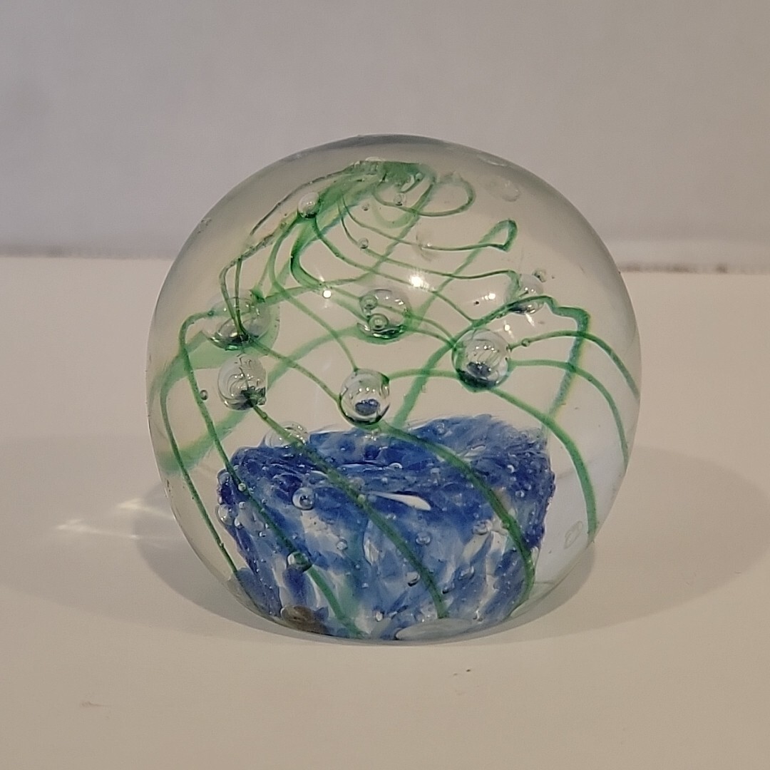 Vintage Paper Weight Art Glass Blue W/ Green Swirl Bullicante Round Sphere