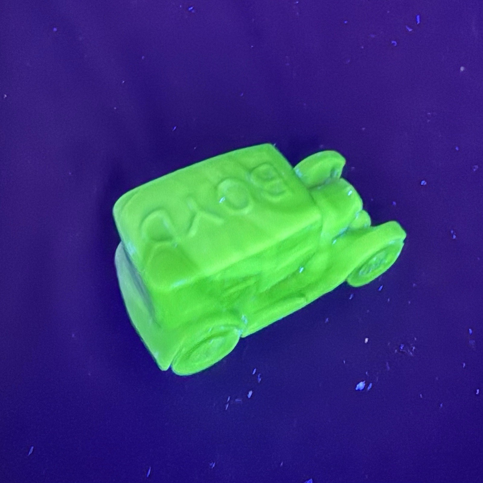Boyd Art Glass Classic Moss Green Uranium Glass Taxi Cab Ford Dodge Truck Car