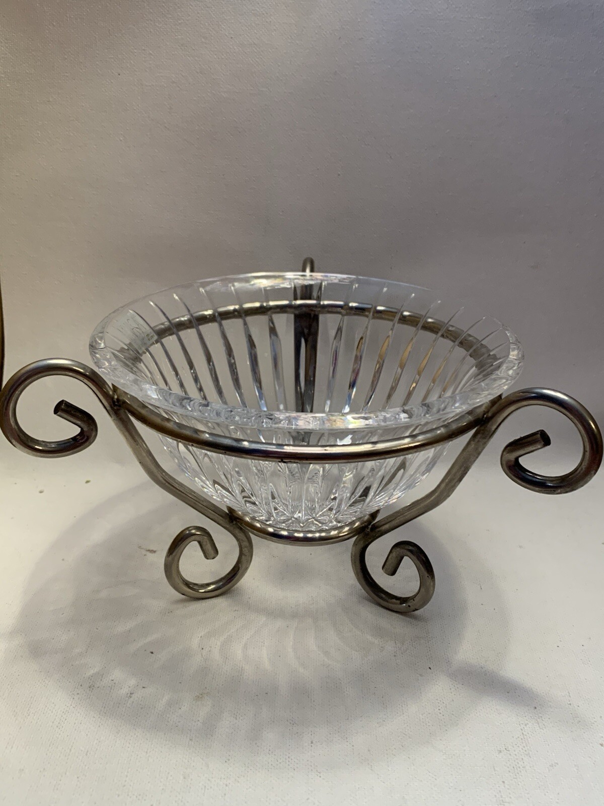 MIKASA CRYSTAL CLEAR SERVING BOWL WITH TIARA SILVER STAND SLOVENIA