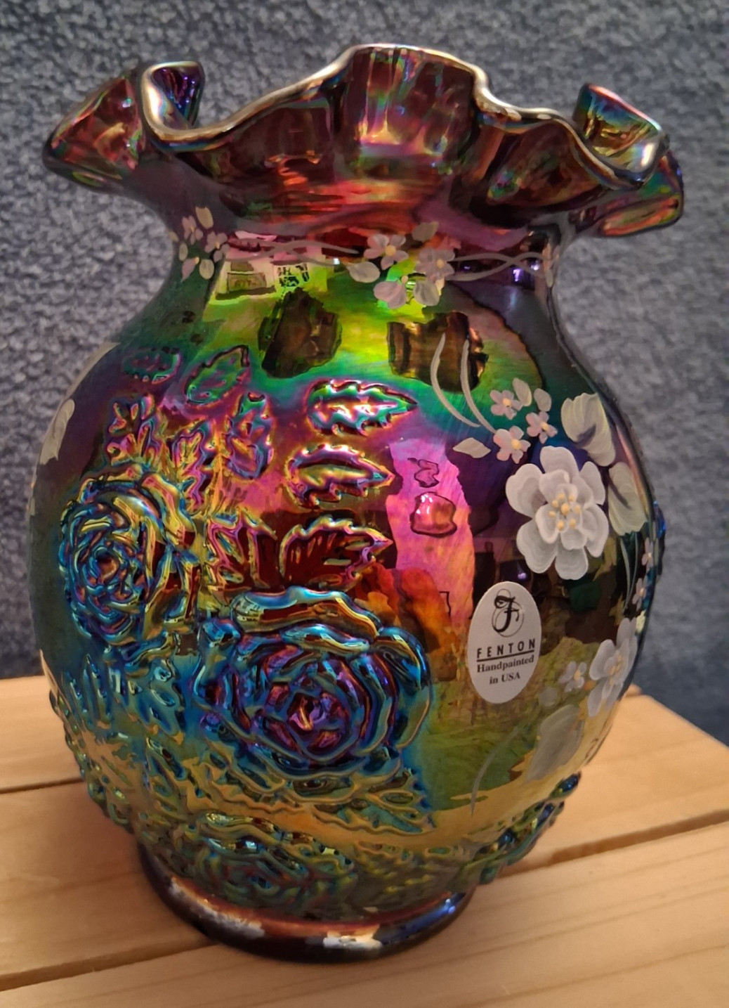 VTG. FENTON PLUM CARNIVAL GLASS VASE WITH RUFFLED TOP & EMBOSSED ROSES **MINT**