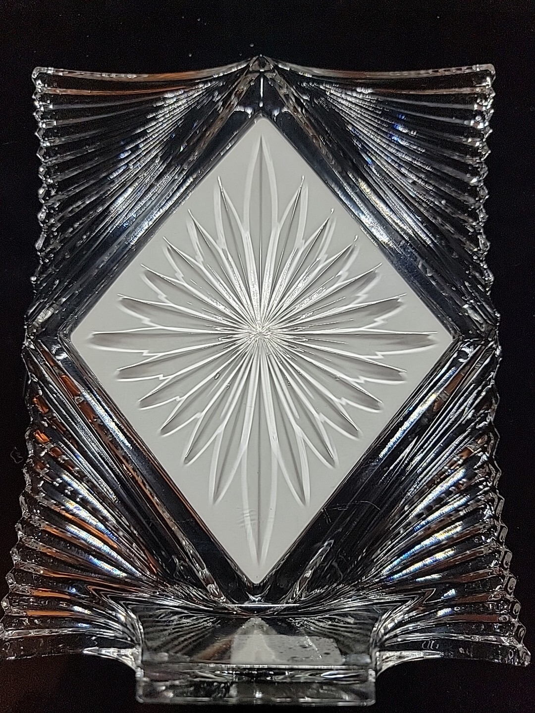 Mikasa Starlet Cut Crystal Beautiful Picture Frame 5.25″ x 6.25″ – NEW Elderbeer