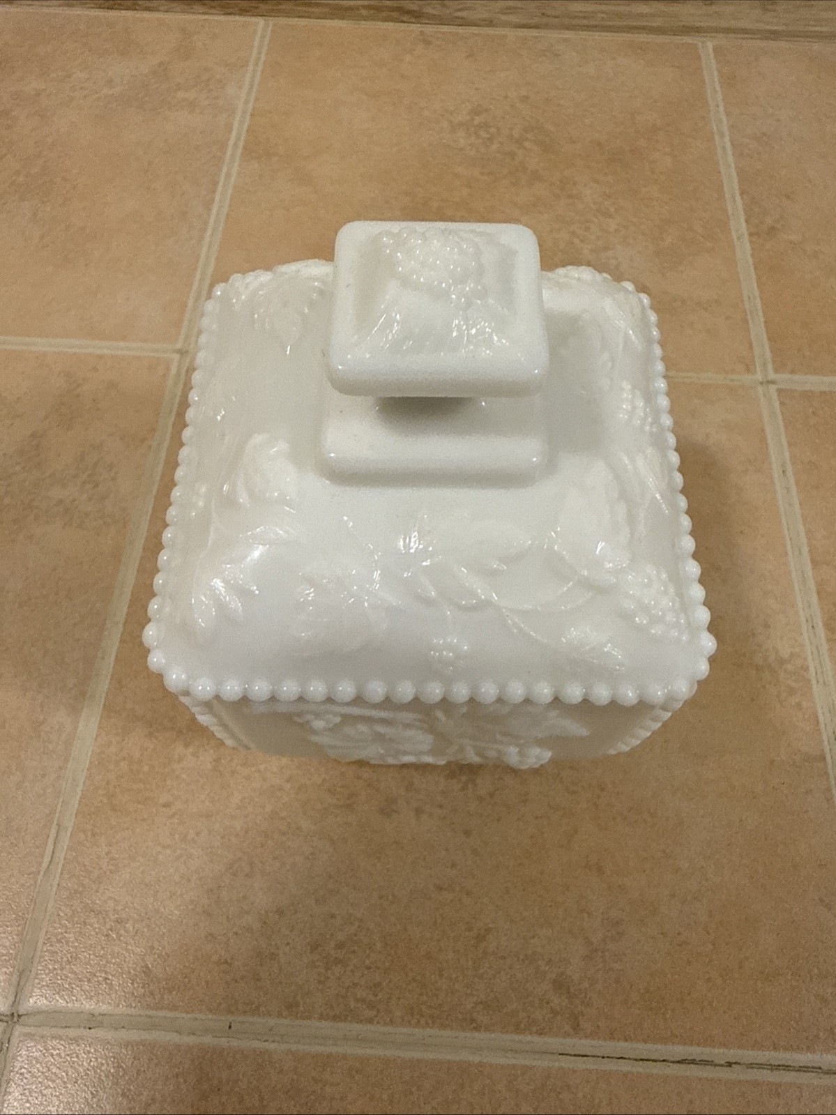 Vintage Westmoreland Milk Glass Paneled Grape Puff Box Candy Dish Beaded Edge