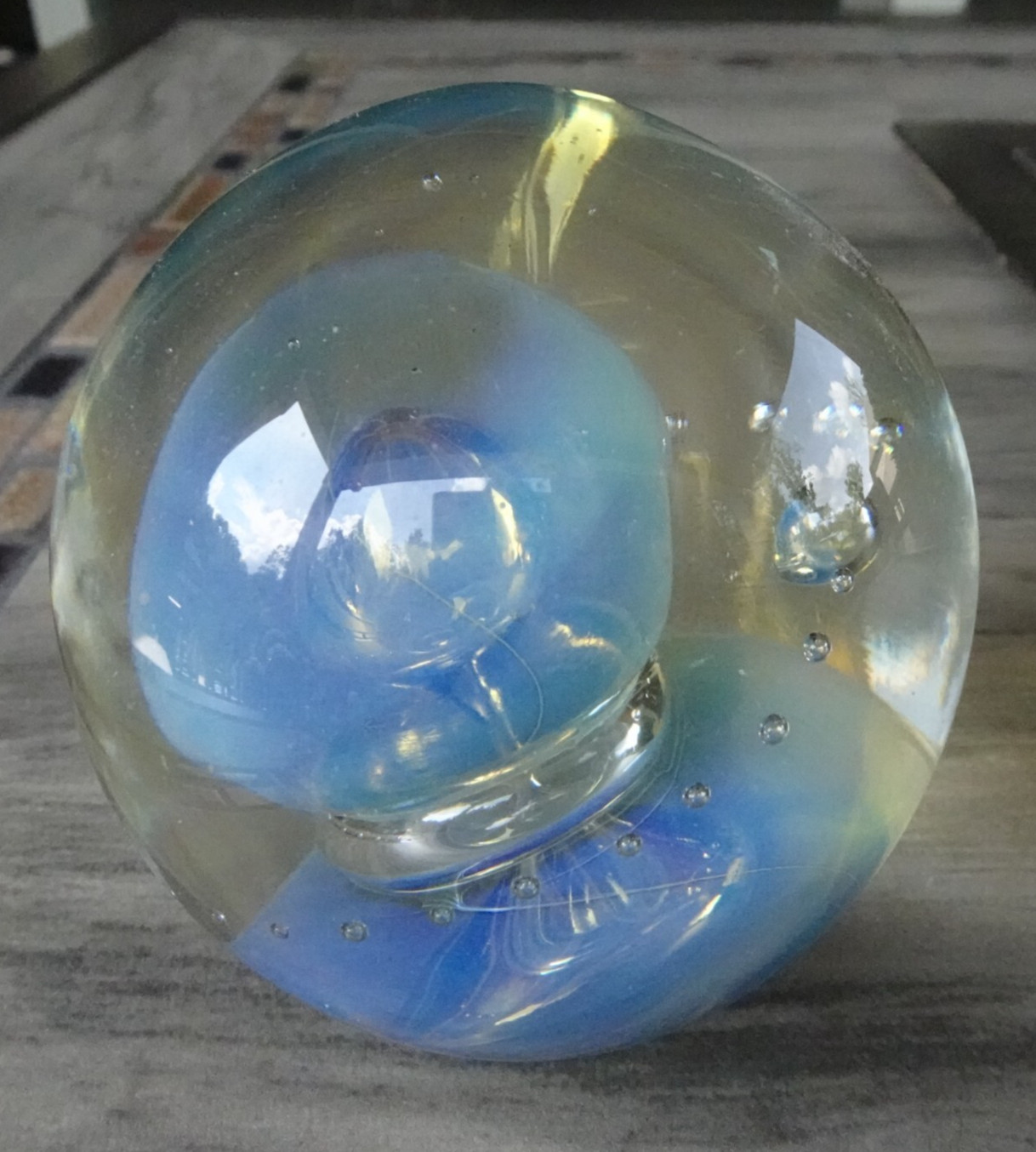 1984 Signed Robert Eickholt Double Jellyfish & Bubble Studio Glass Paperweight