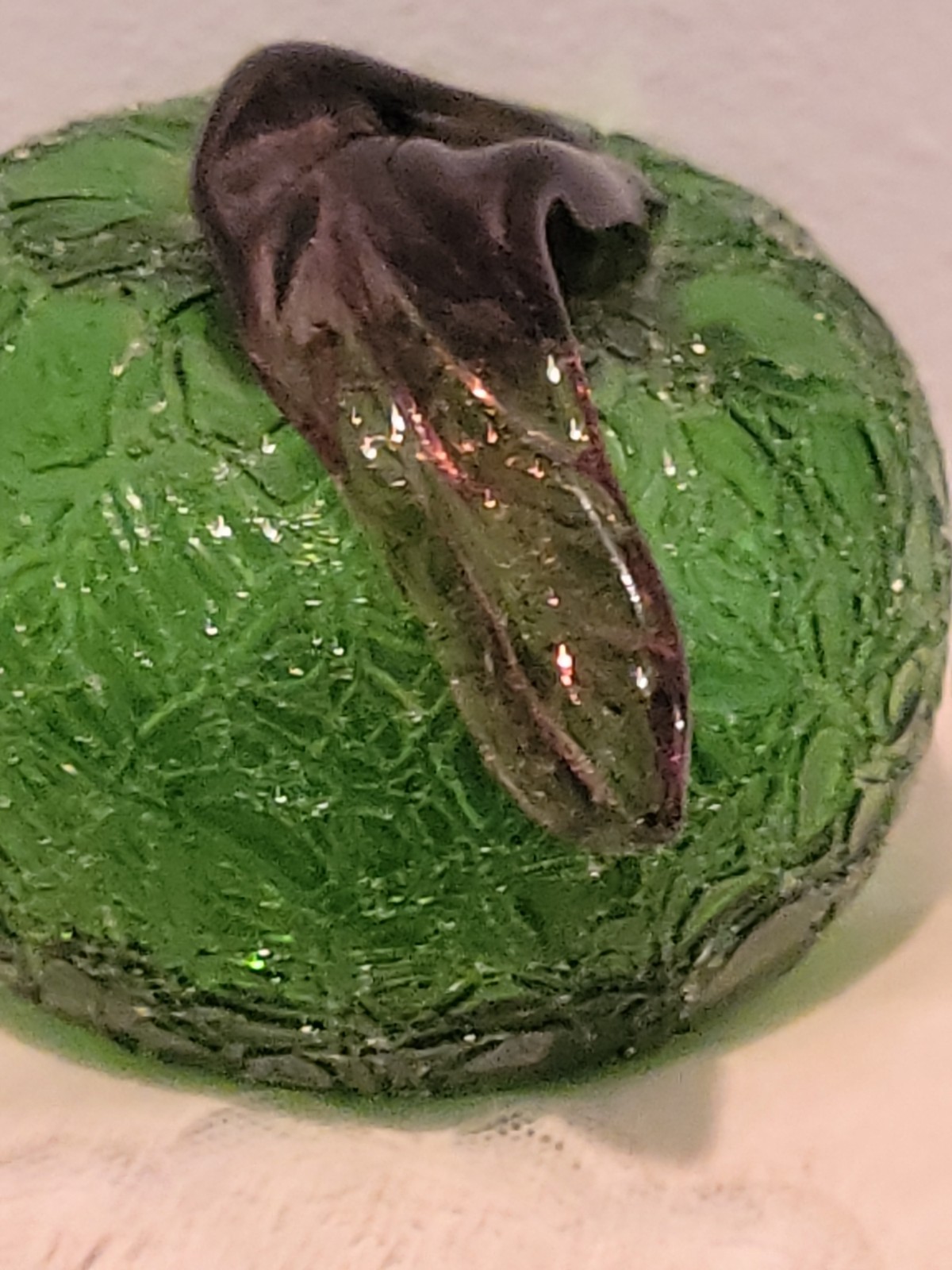 Vintage Crackle Art Glass Fruit Green Glass Apple Hand Blown 4.5 inches W/ Leaf
