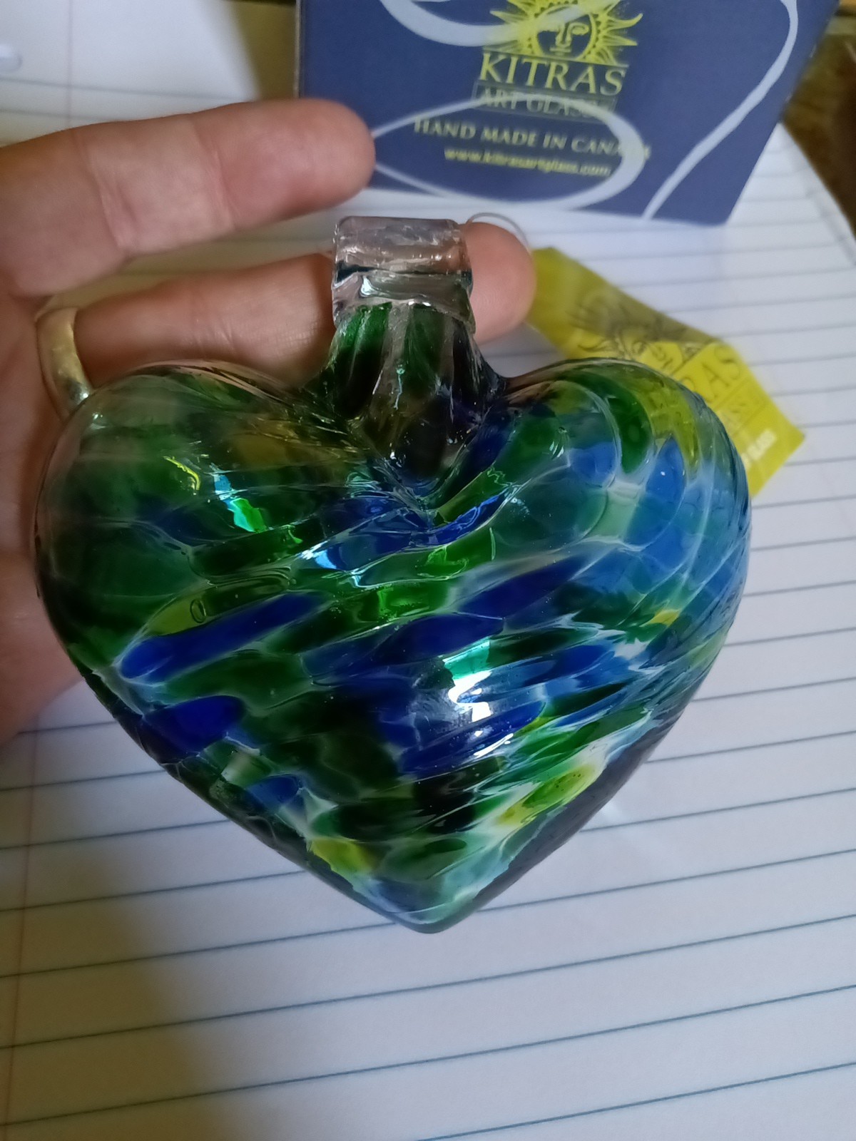 Vtg Kitras Hand Blown Art Hearts of Glass Ornament, Sun Catcher, Canada, 2001