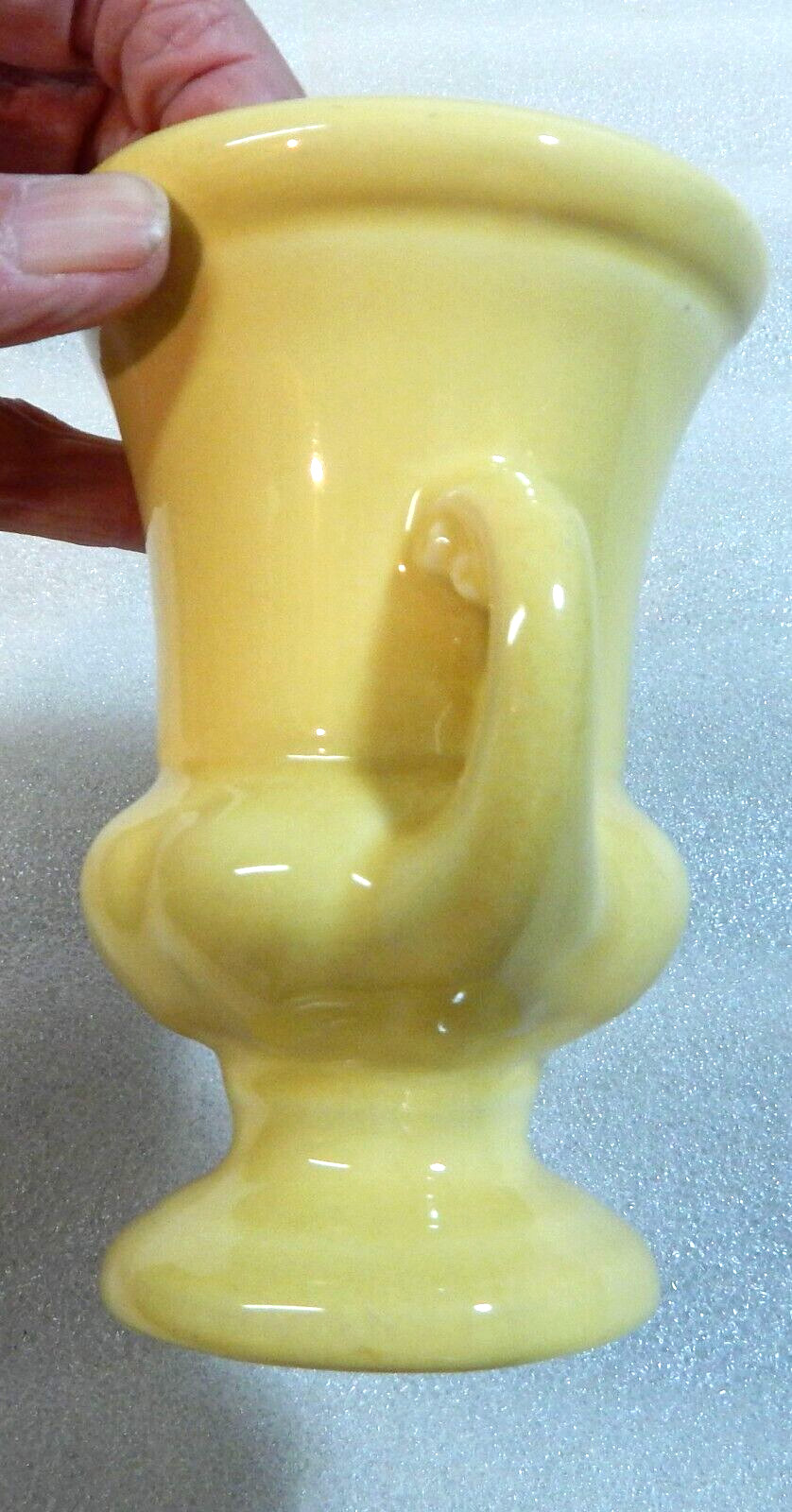 Vintage Shawnee Pottery Yellow Handled Vase USA Vase 5 1/2″