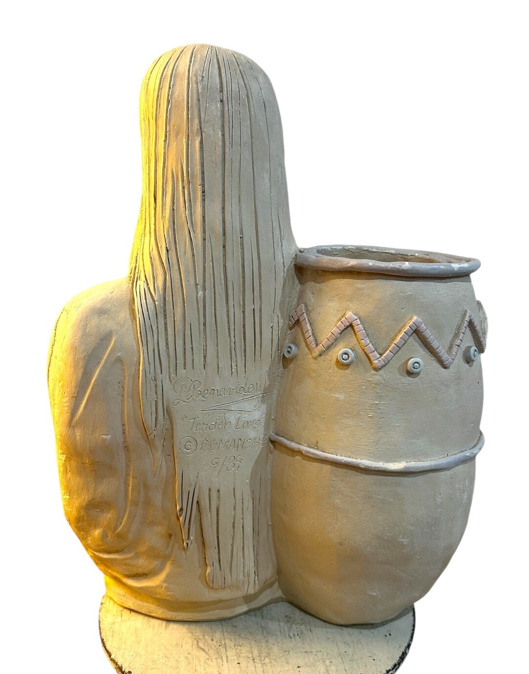Vtg L. Benavides Jr. Comanche “Tender Love” Statue Vase Planter 9/89 15”