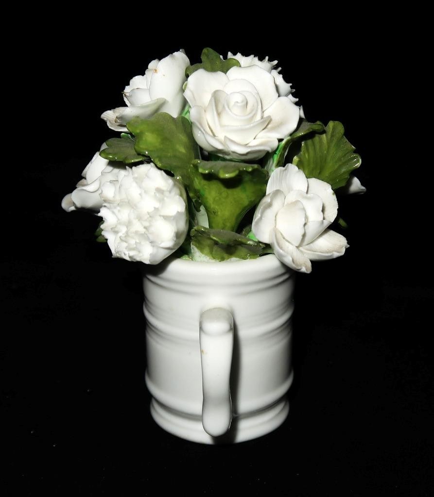 Aynsley Bone China Hand Modeled & Painted White Flowers in a Mug 3 1/2″ Tall