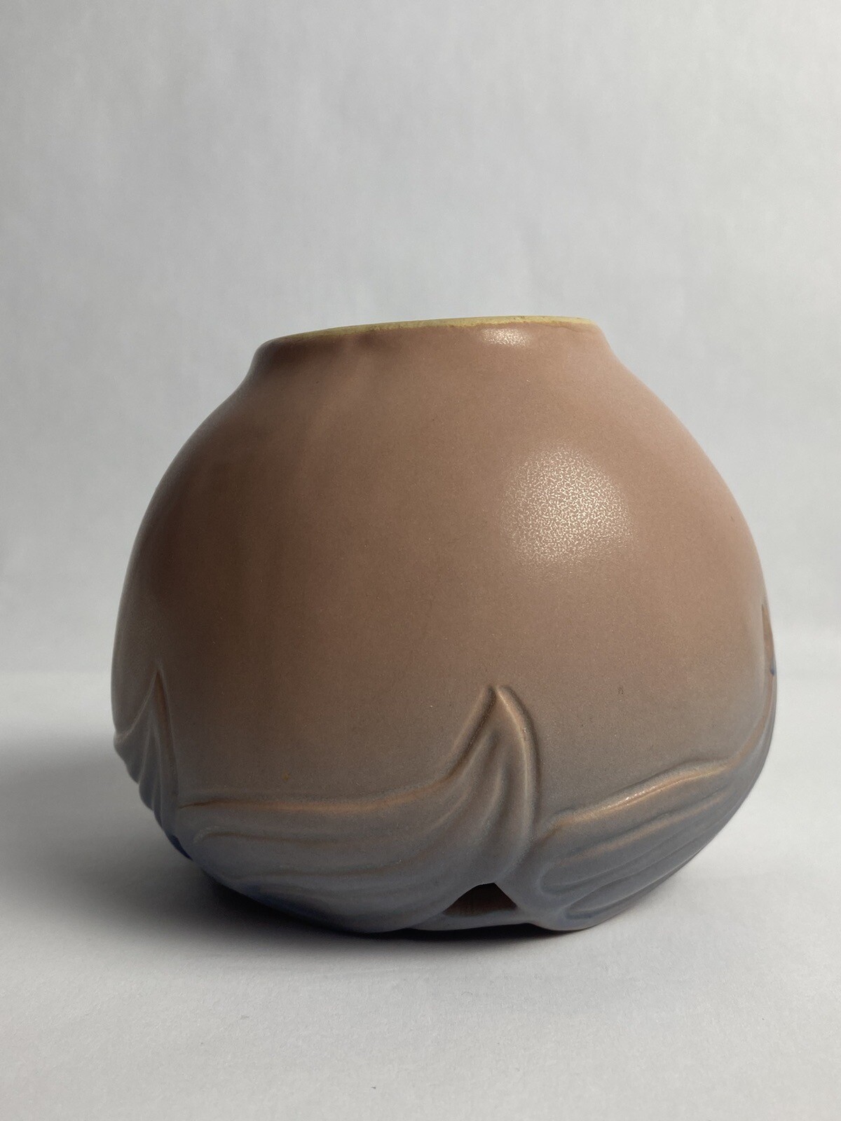 VAN BRIGGLE ‘Philodendron Leaf’ Bowl Dusty Rose Glaze Colorado Springs.