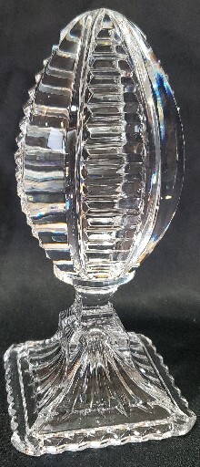 Hand Cut 24 % Lead Crystal Egg Sculpture