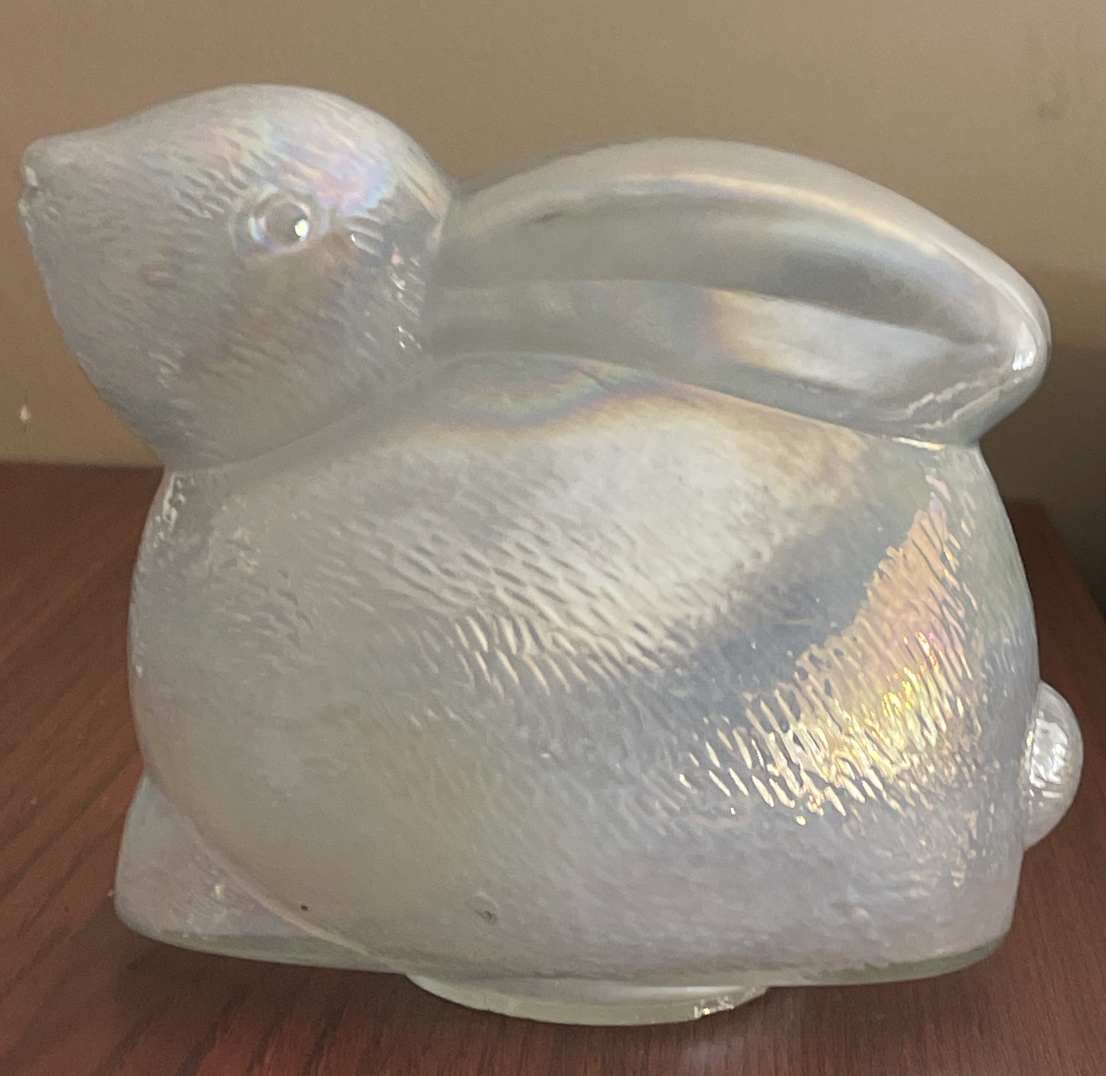 Iridescent White Glass Bunny Paperweight? Made in India 5” X 6.5”
